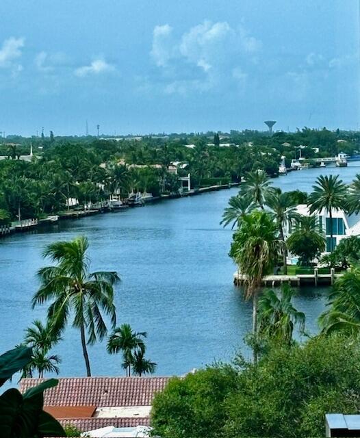 1000 Lowry Street Ph-C