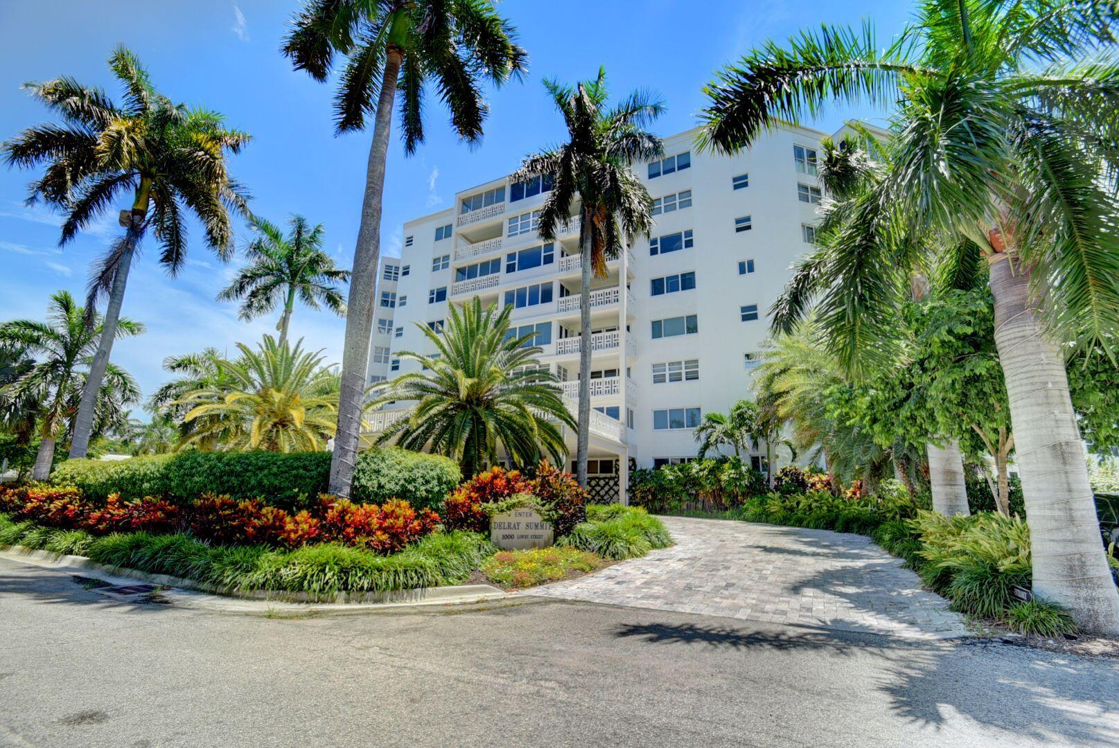 1000 Lowry Street Ph-C