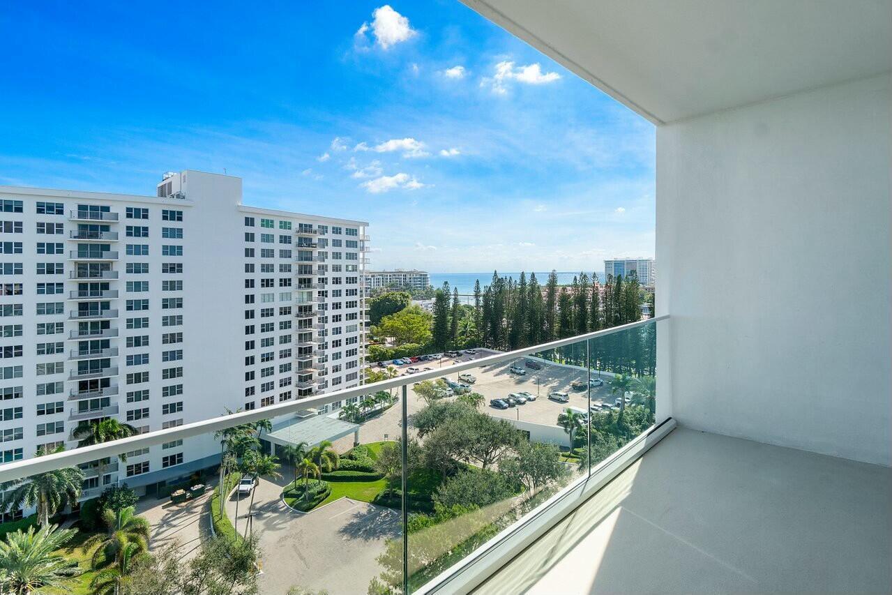 701 E Camino Real 12a