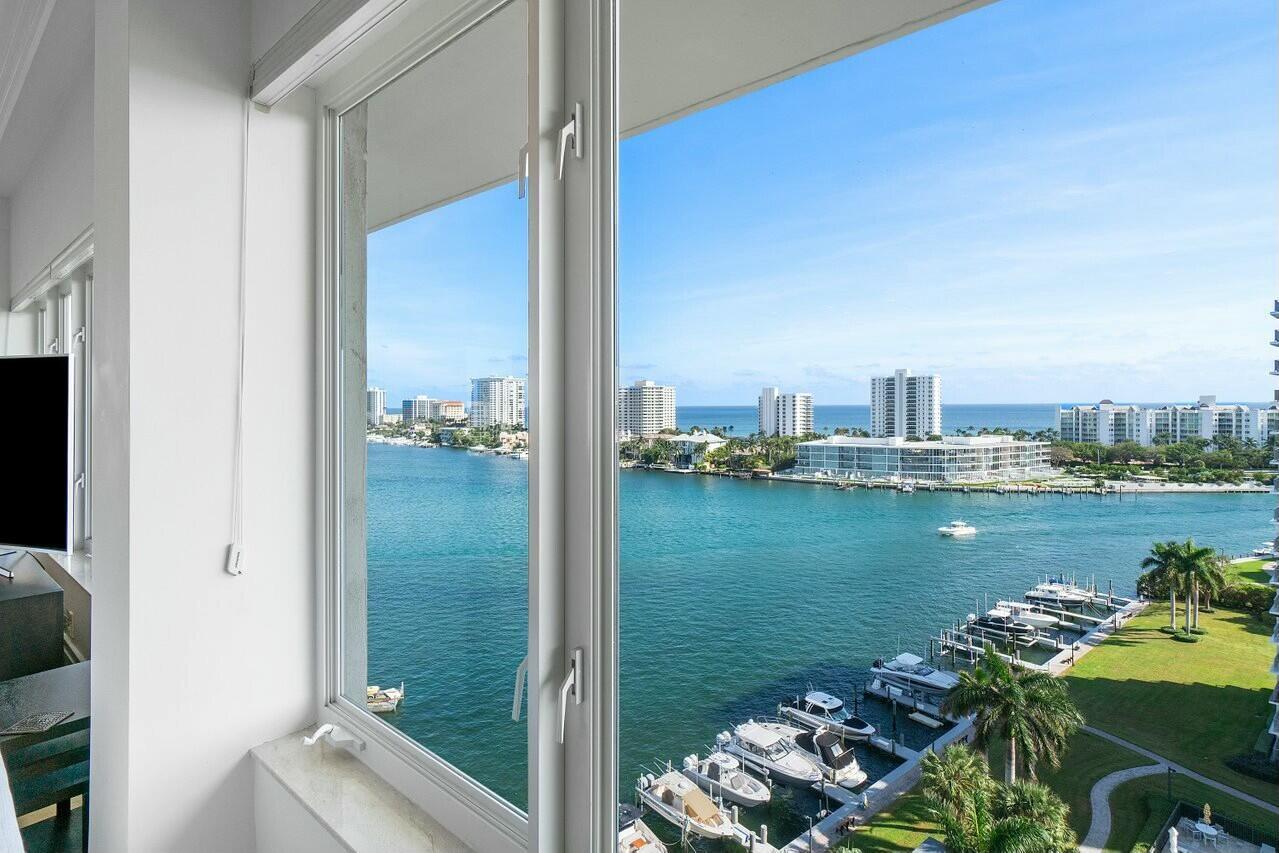 701 E Camino Real 12a