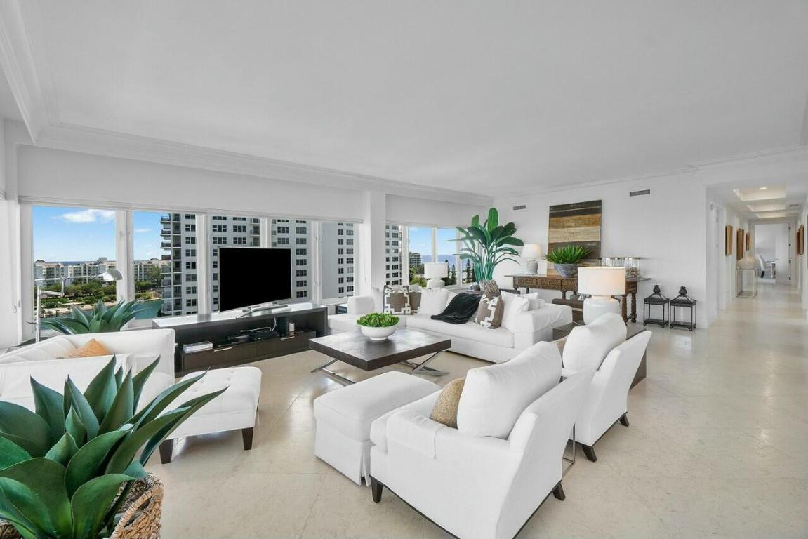 701 E Camino Real 12a