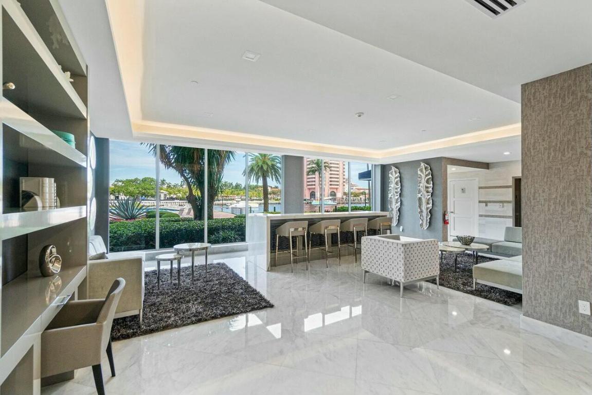 701 E Camino Real 12a