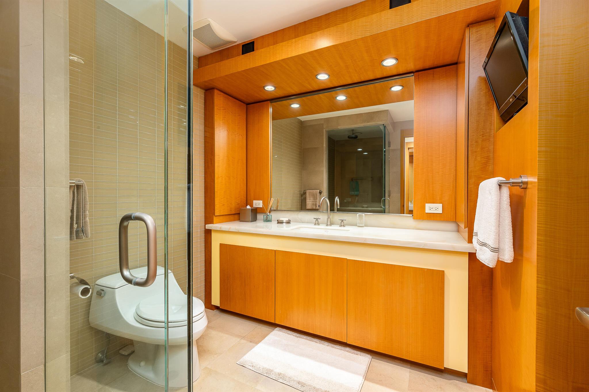 400 SE 5th Avenue 605