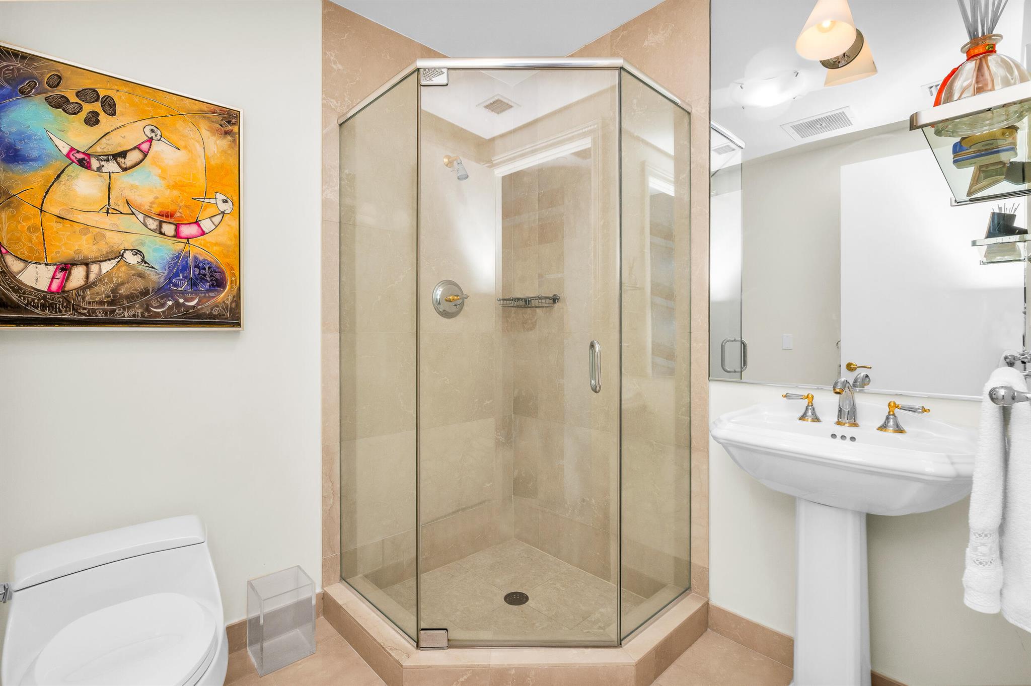 400 SE 5th Avenue 605