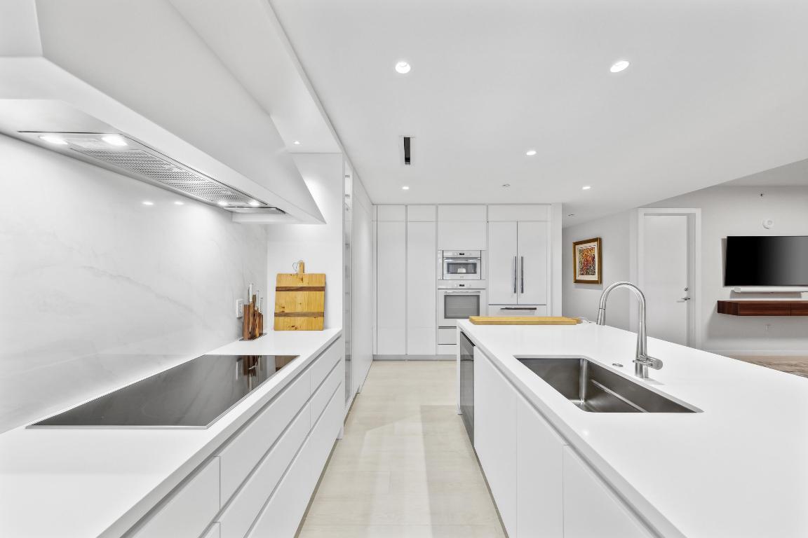 200 SE Mizner Boulevard 407