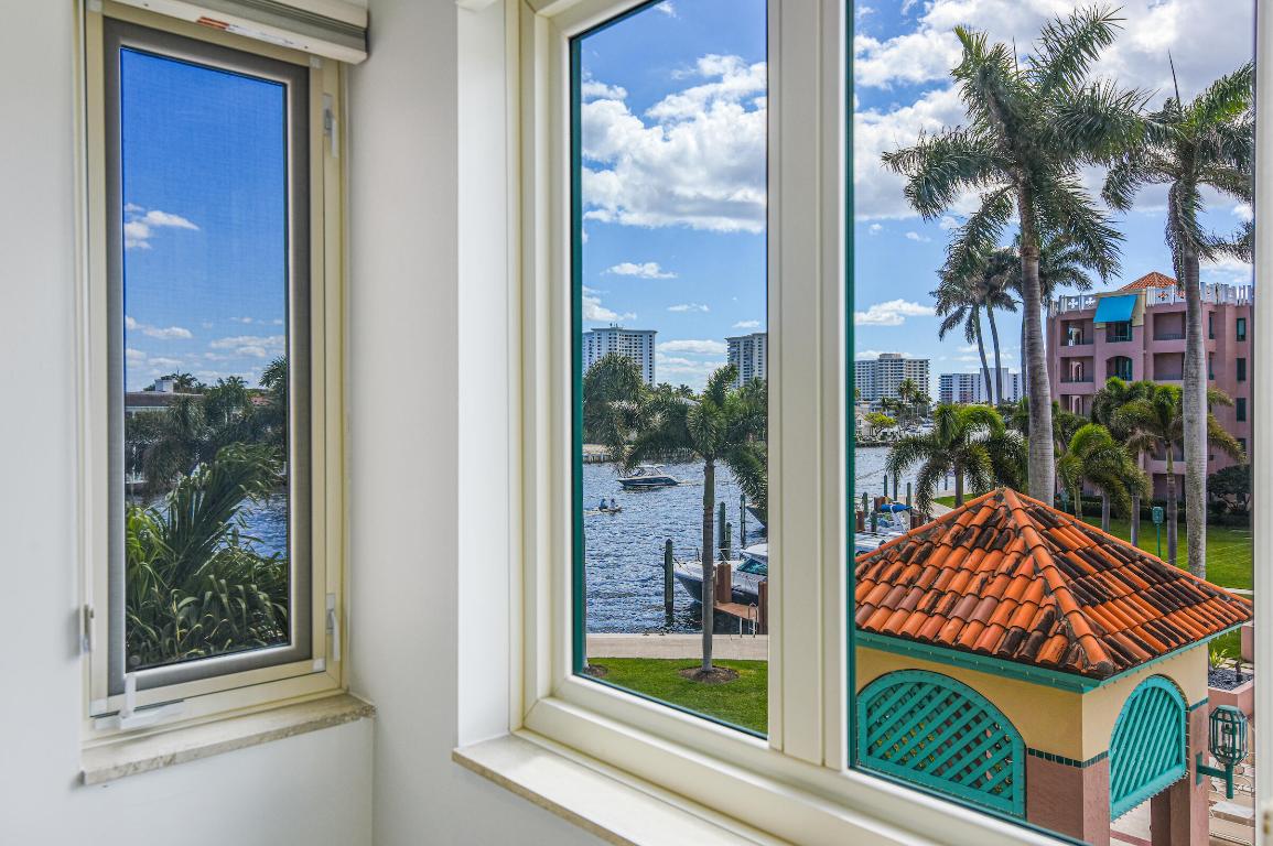 100 SE 5th 305 Avenue 305