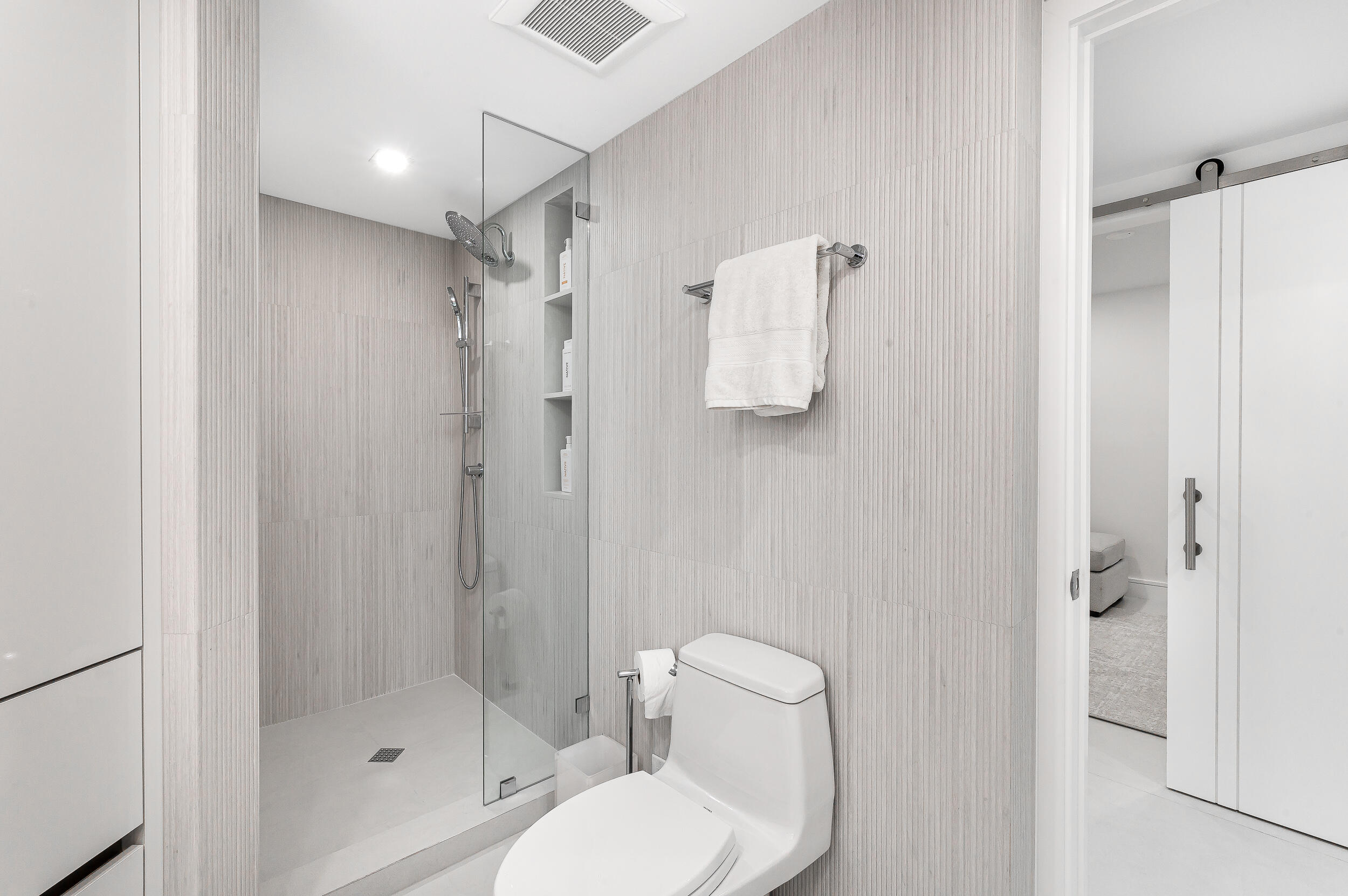 100 SE 5th Avenue 101