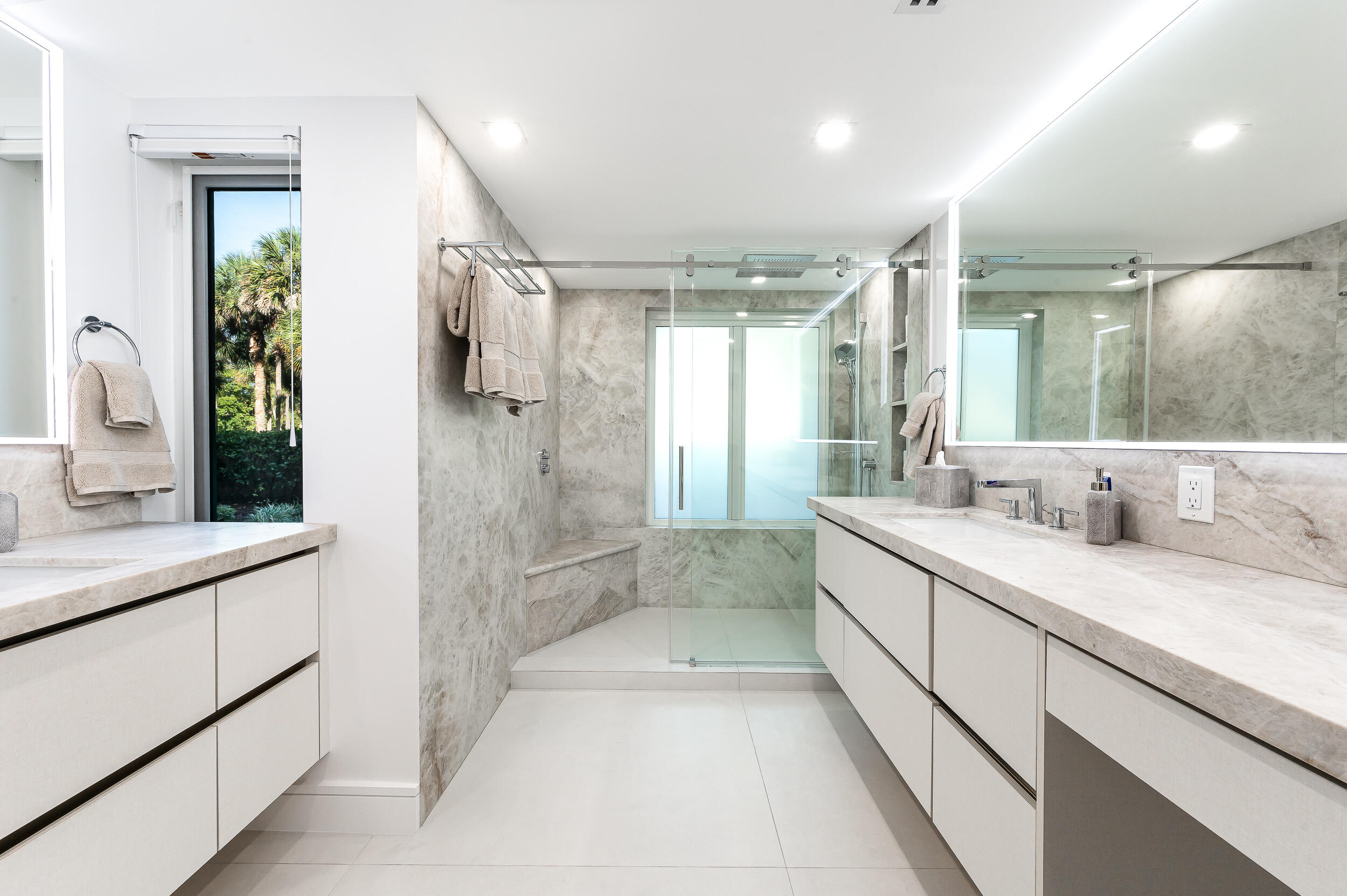 100 SE 5th Avenue 101