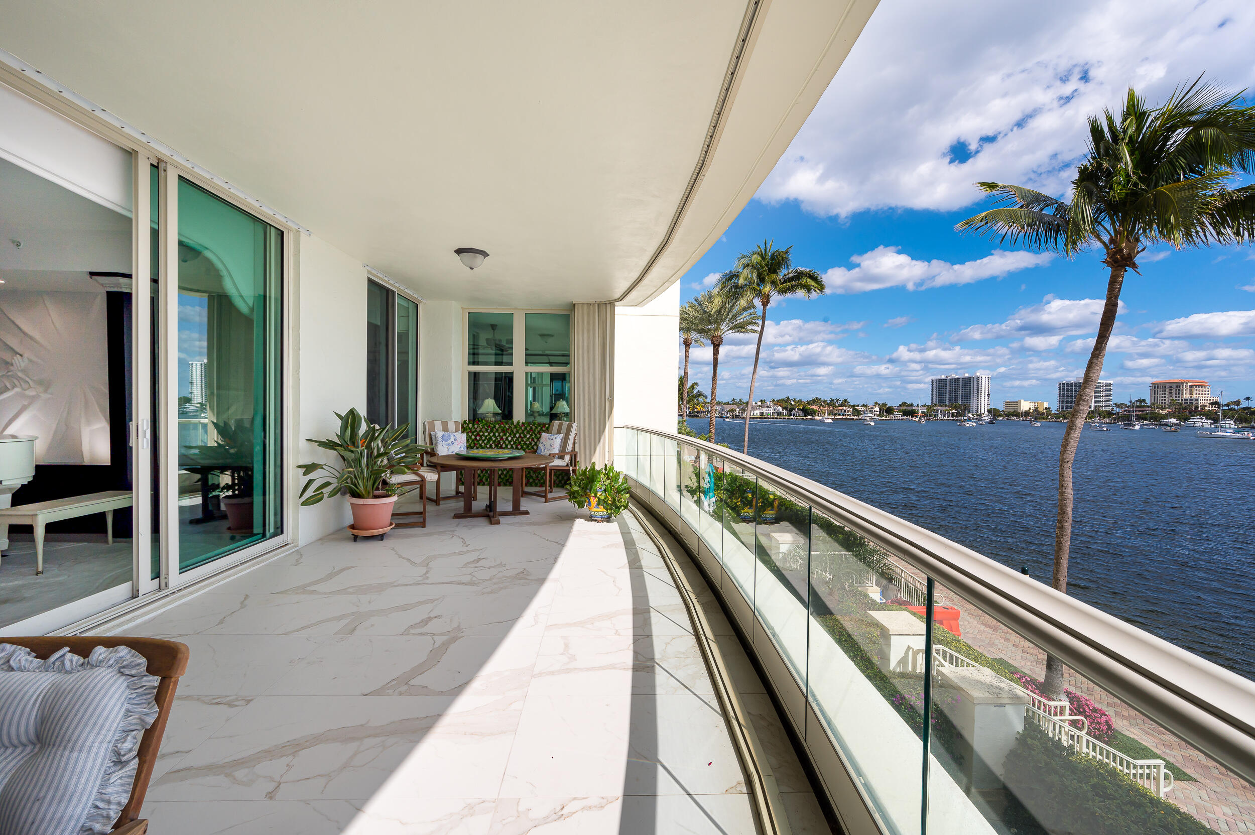550 SE 5th Avenue 203s