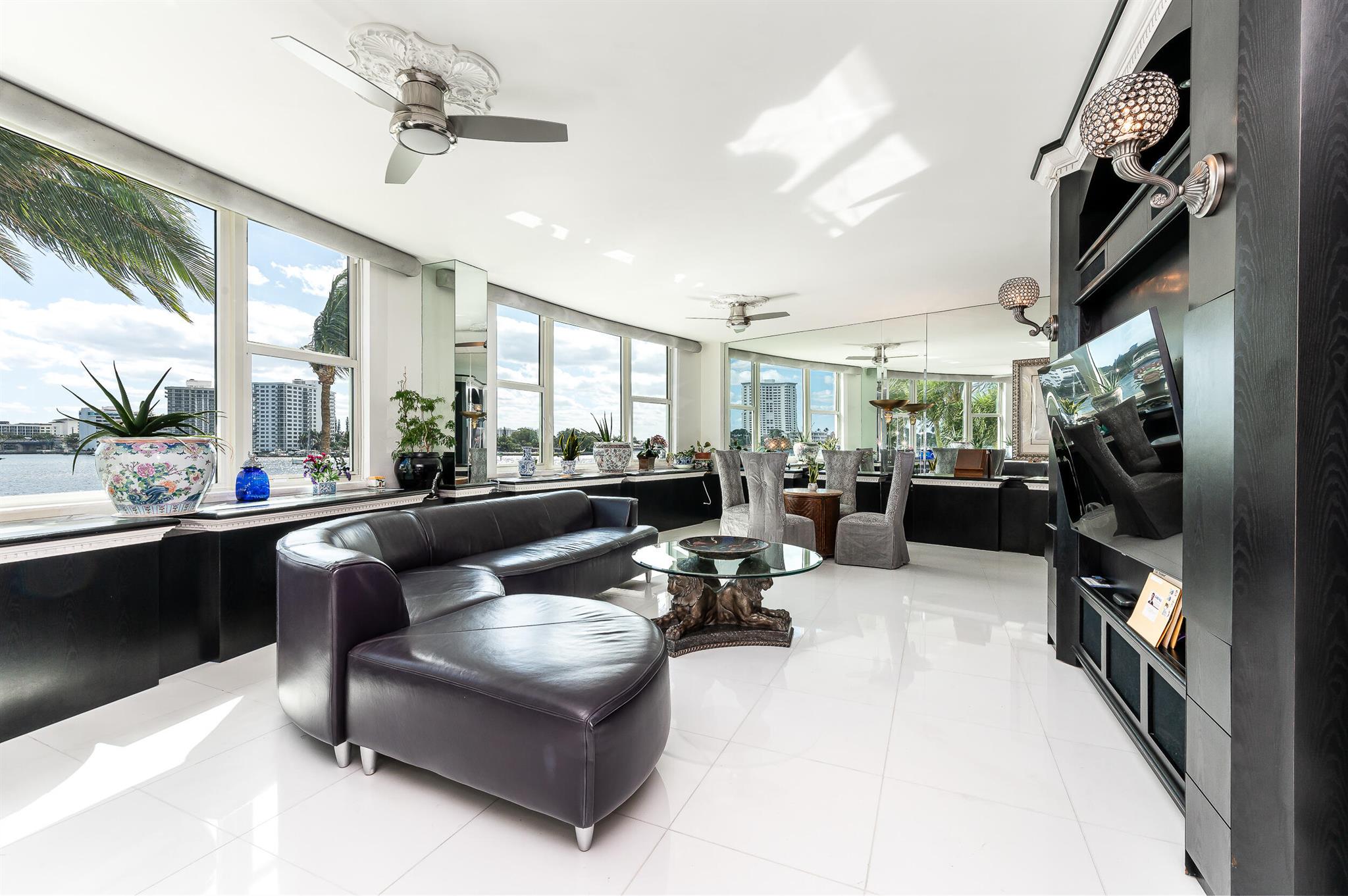 550 SE 5th Avenue 203s