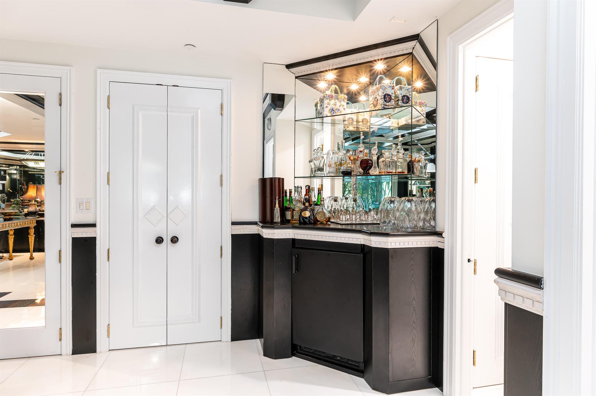 550 SE 5th Avenue 203s