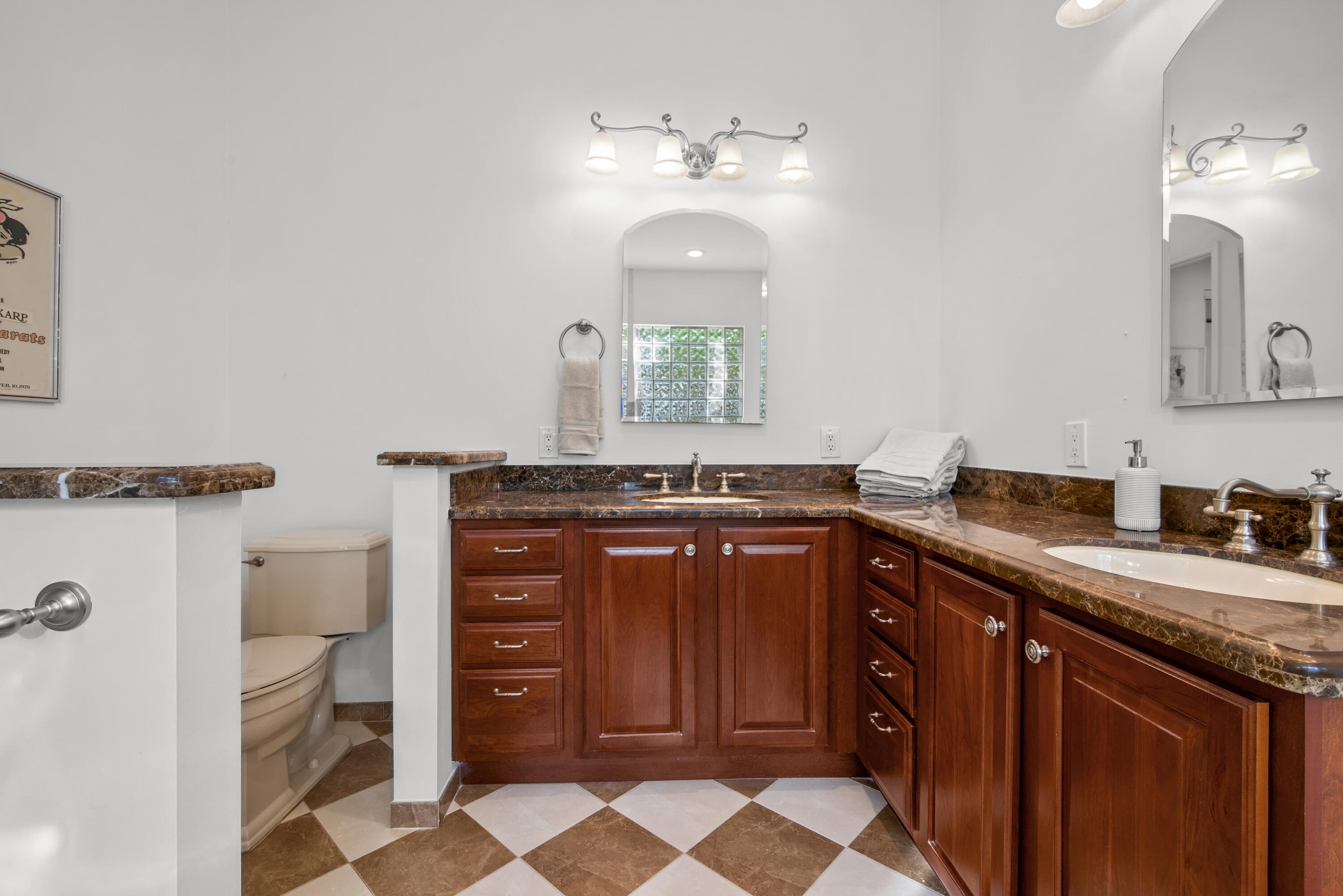 4190 NW 55th Place