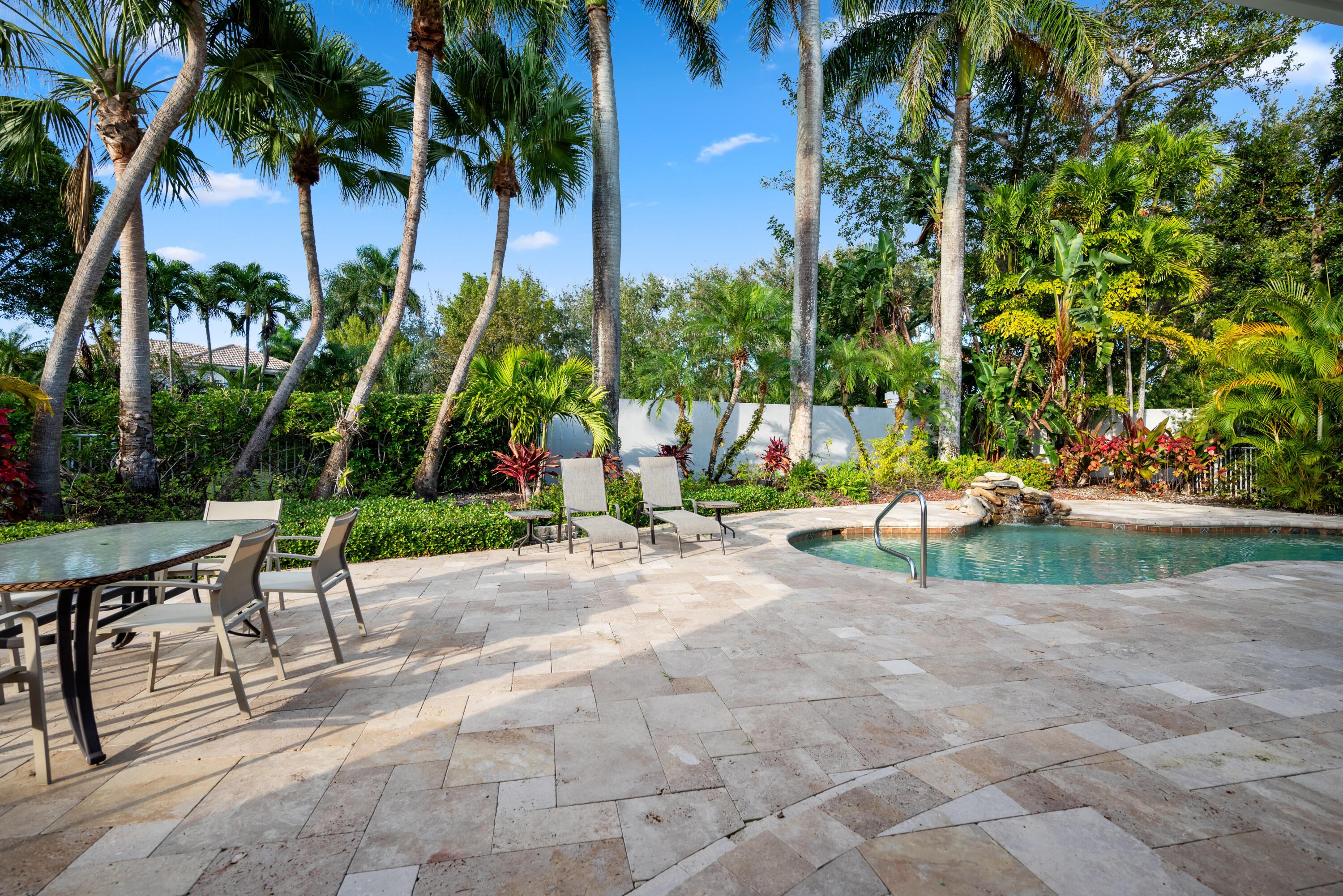 4190 NW 55th Place