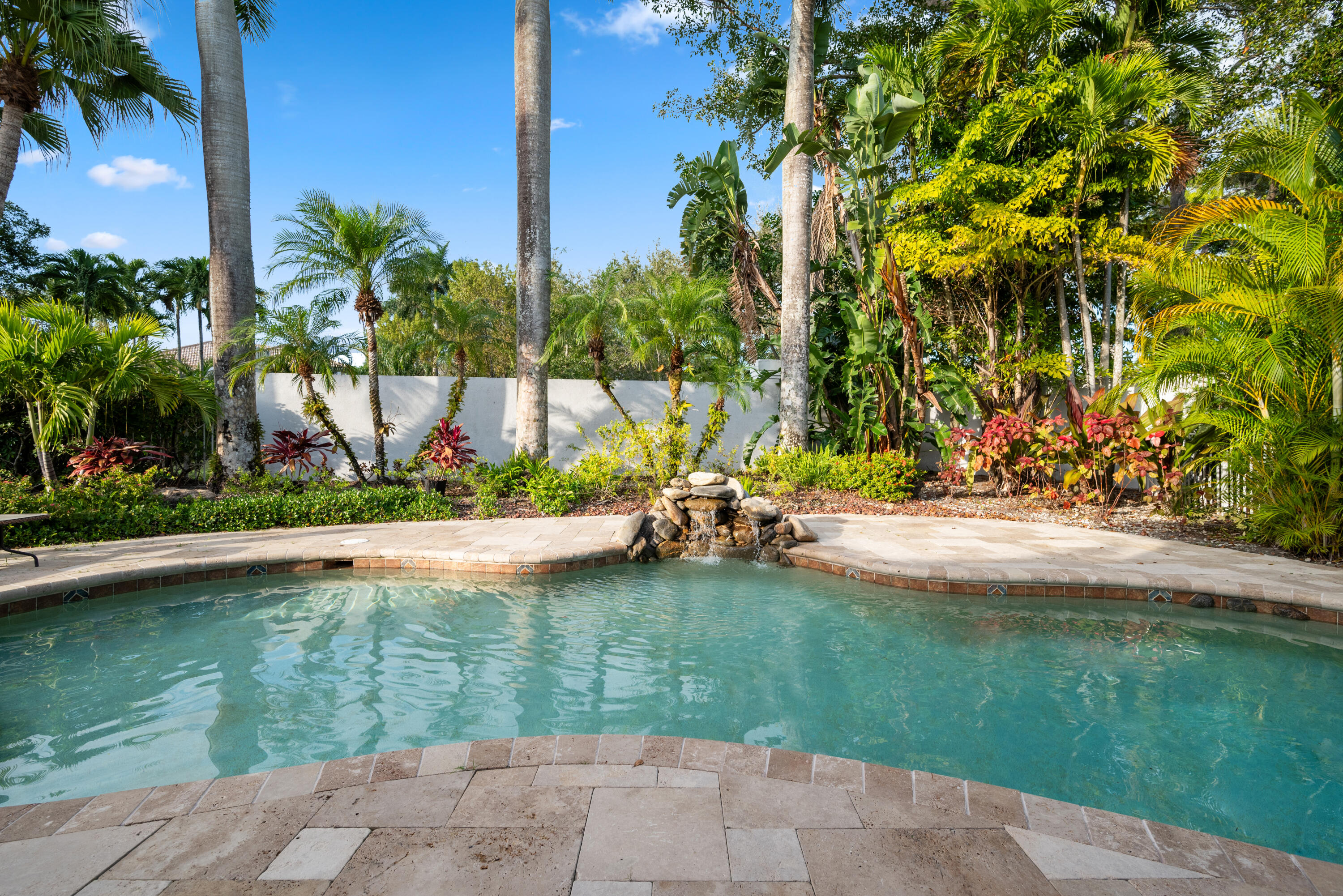 4190 NW 55th Place