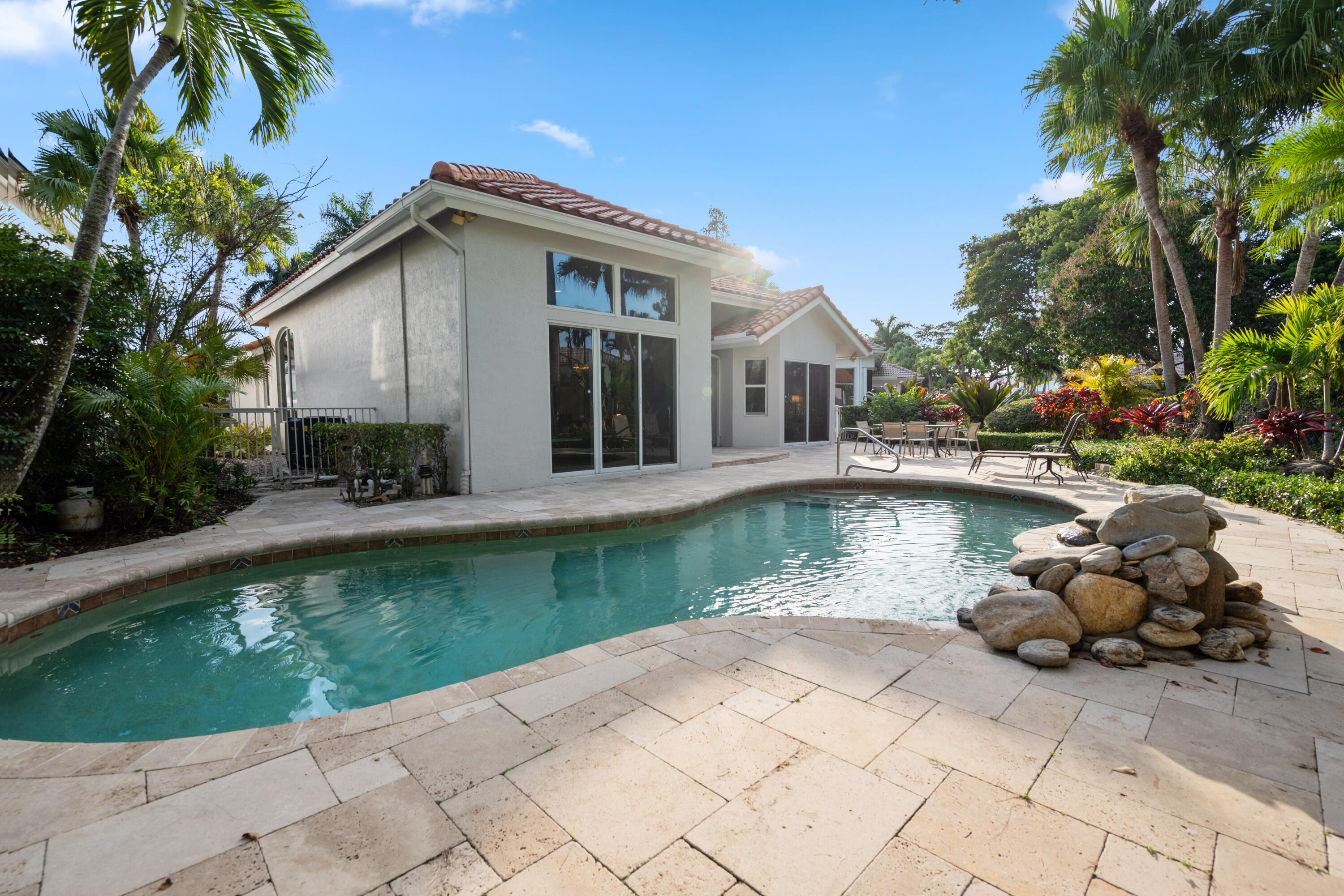 4190 NW 55th Place