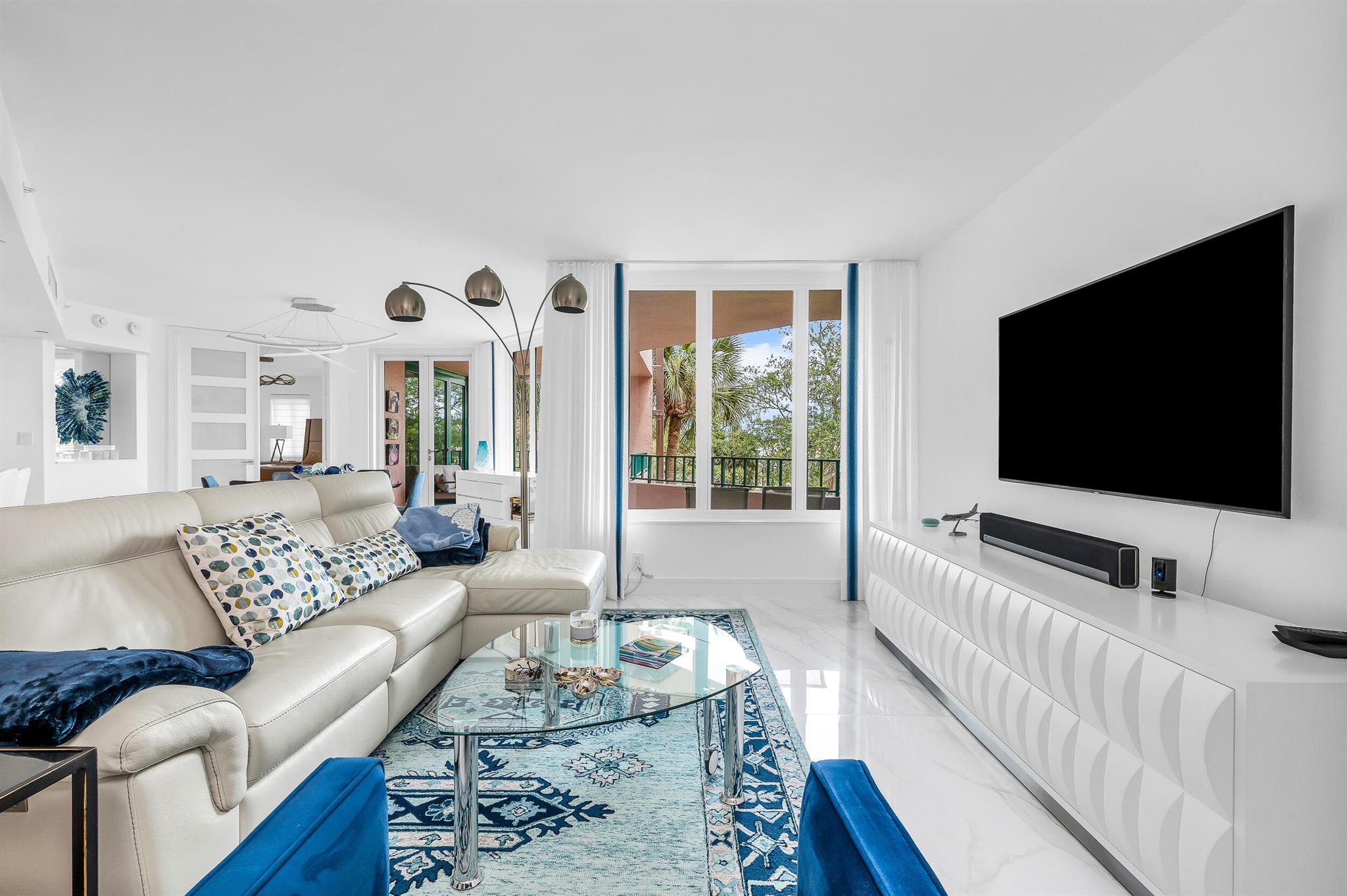 100 SE 5th Avenue 302
