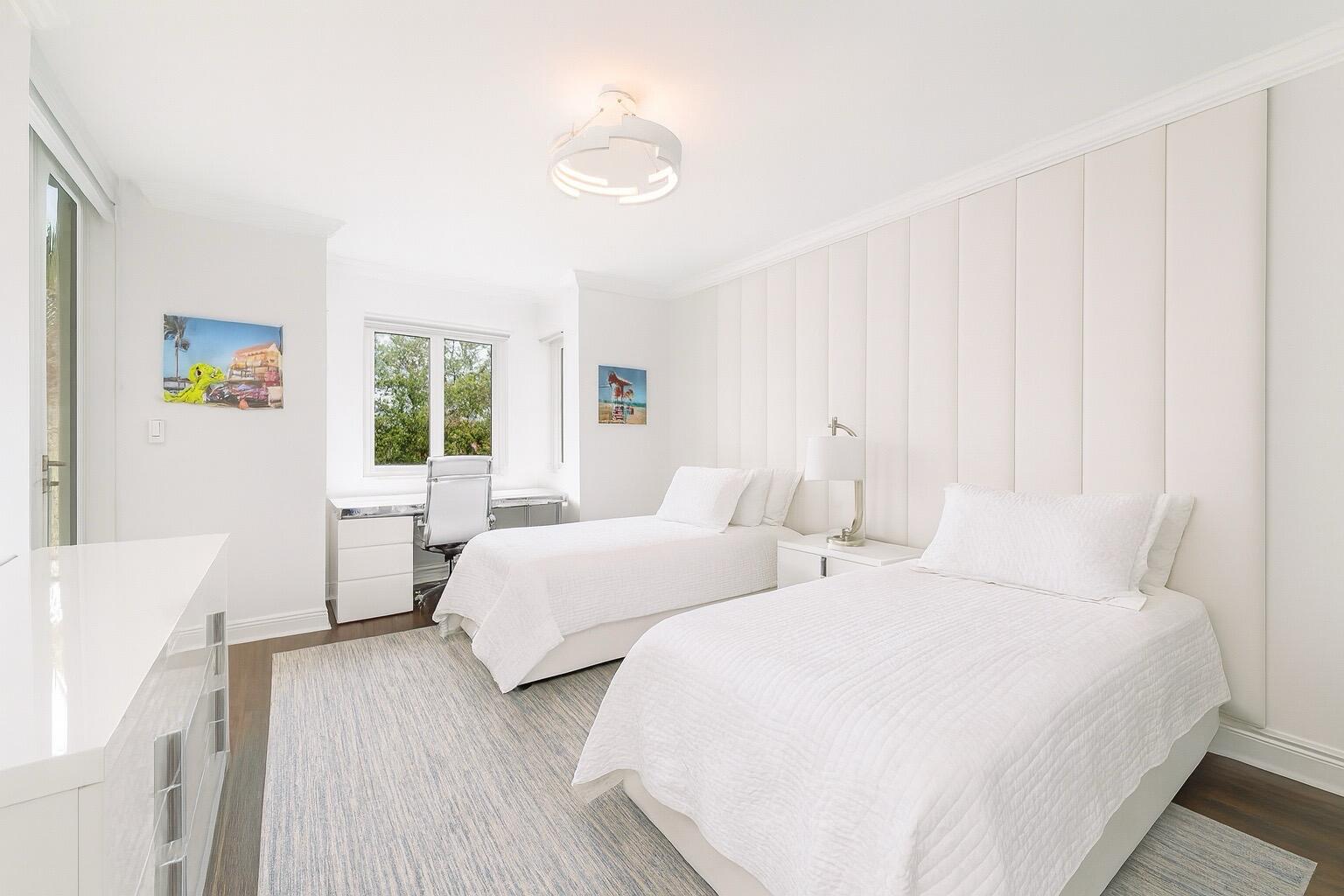 100 SE 5th Avenue 302