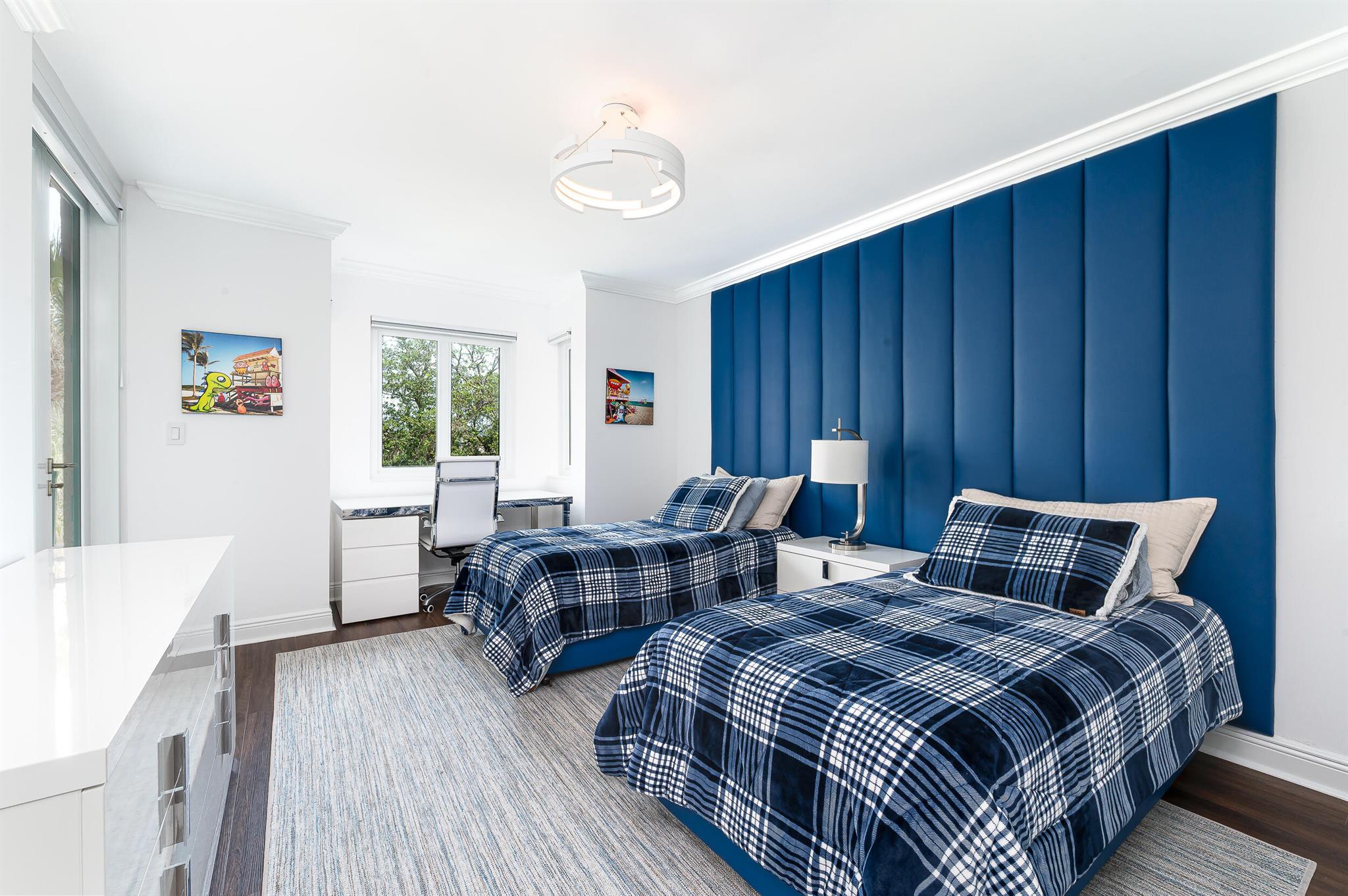 100 SE 5th Avenue 302