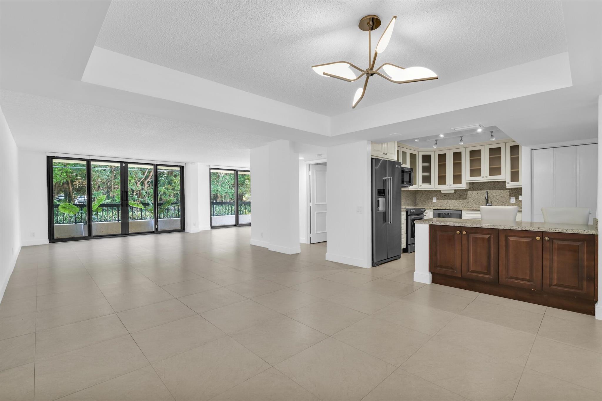 277 N Ocean Boulevard 1010