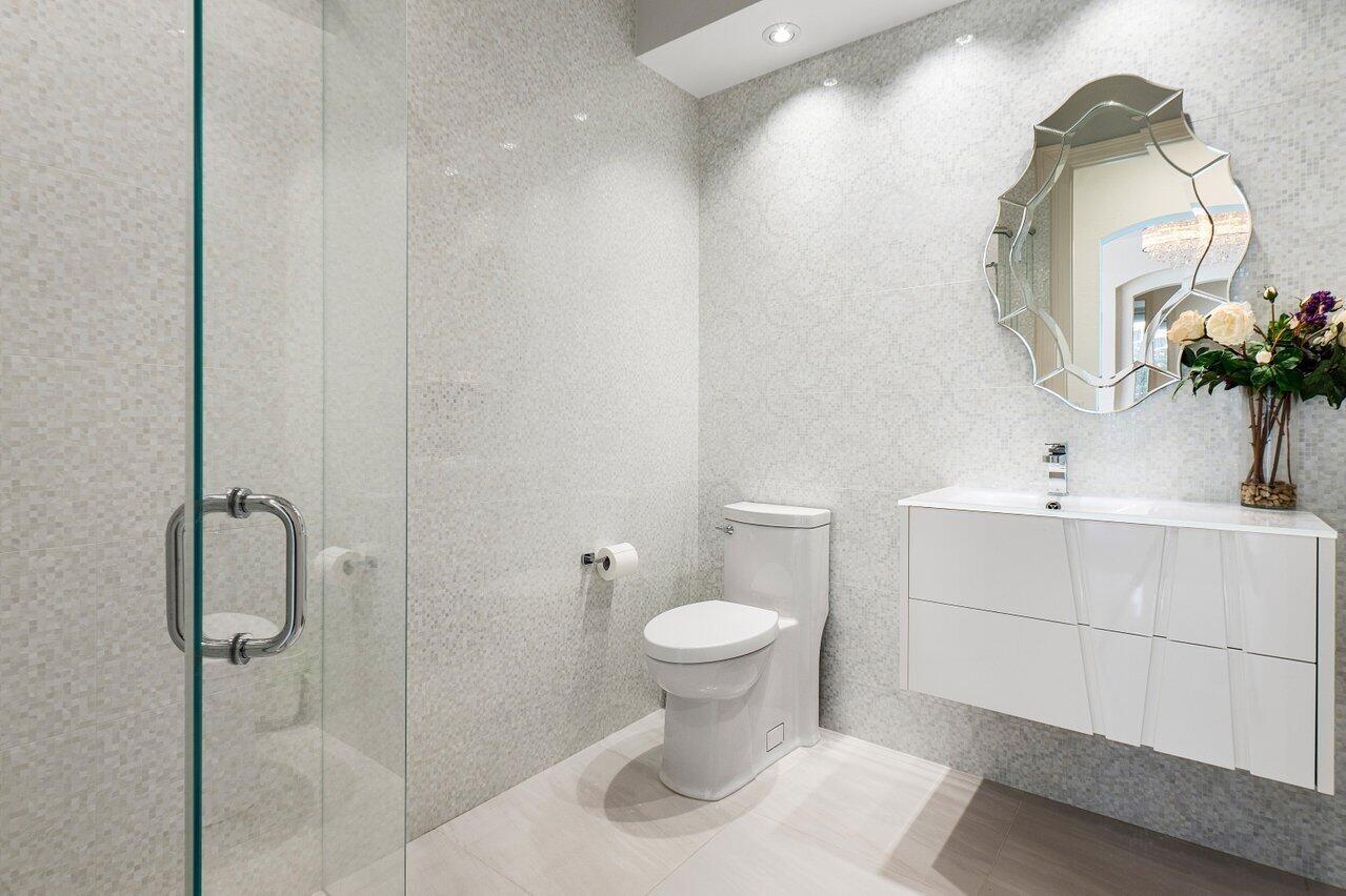 4120 NW Briarcliff Circle