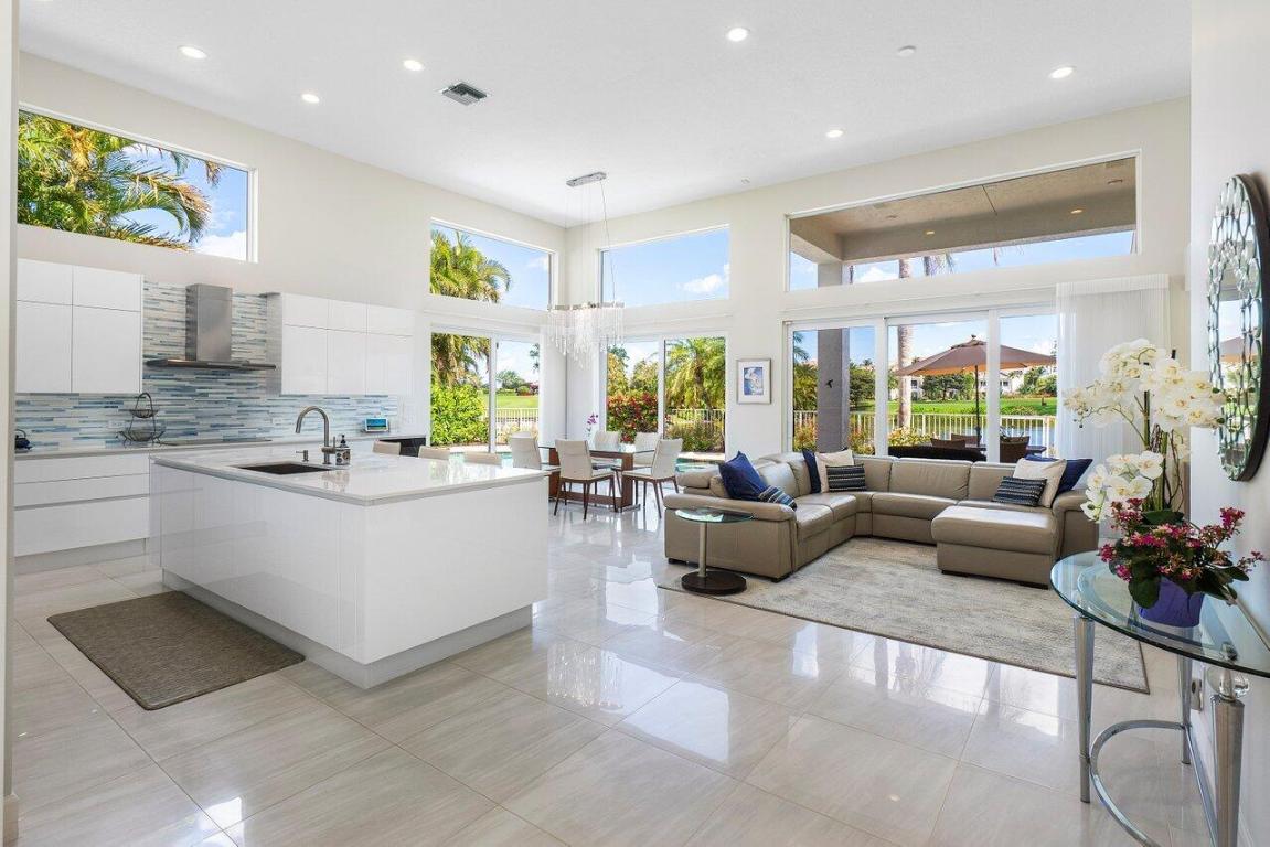 4120 NW Briarcliff Circle