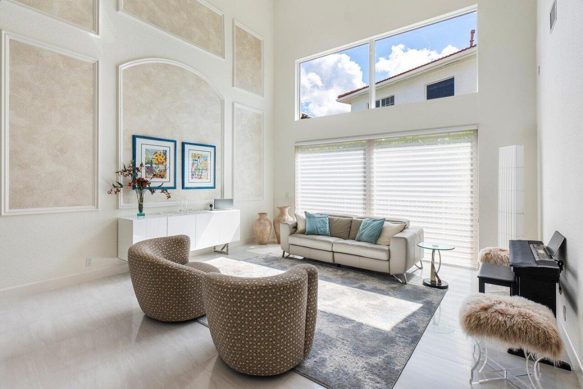 4120 NW Briarcliff Circle