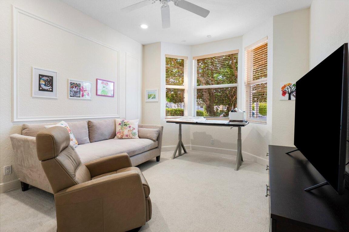 4120 NW Briarcliff Circle