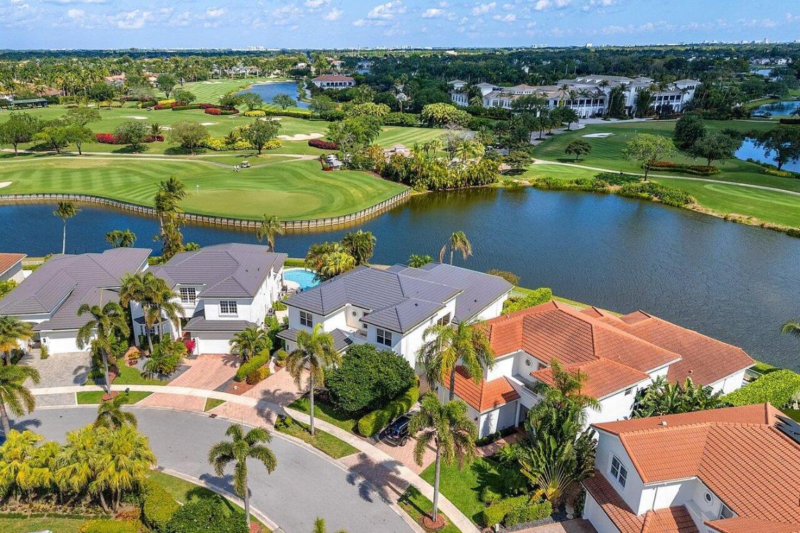 4120 NW Briarcliff Circle