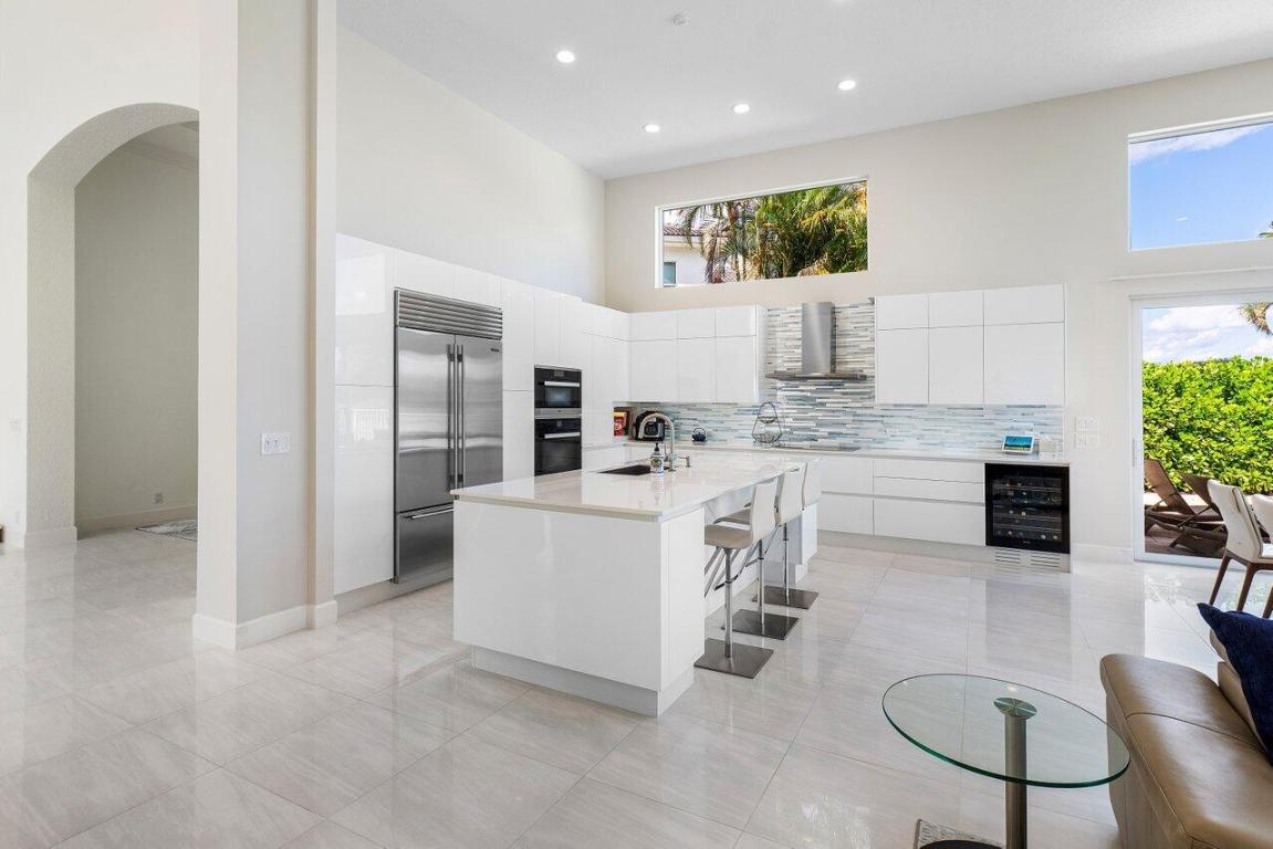 4120 NW Briarcliff Circle