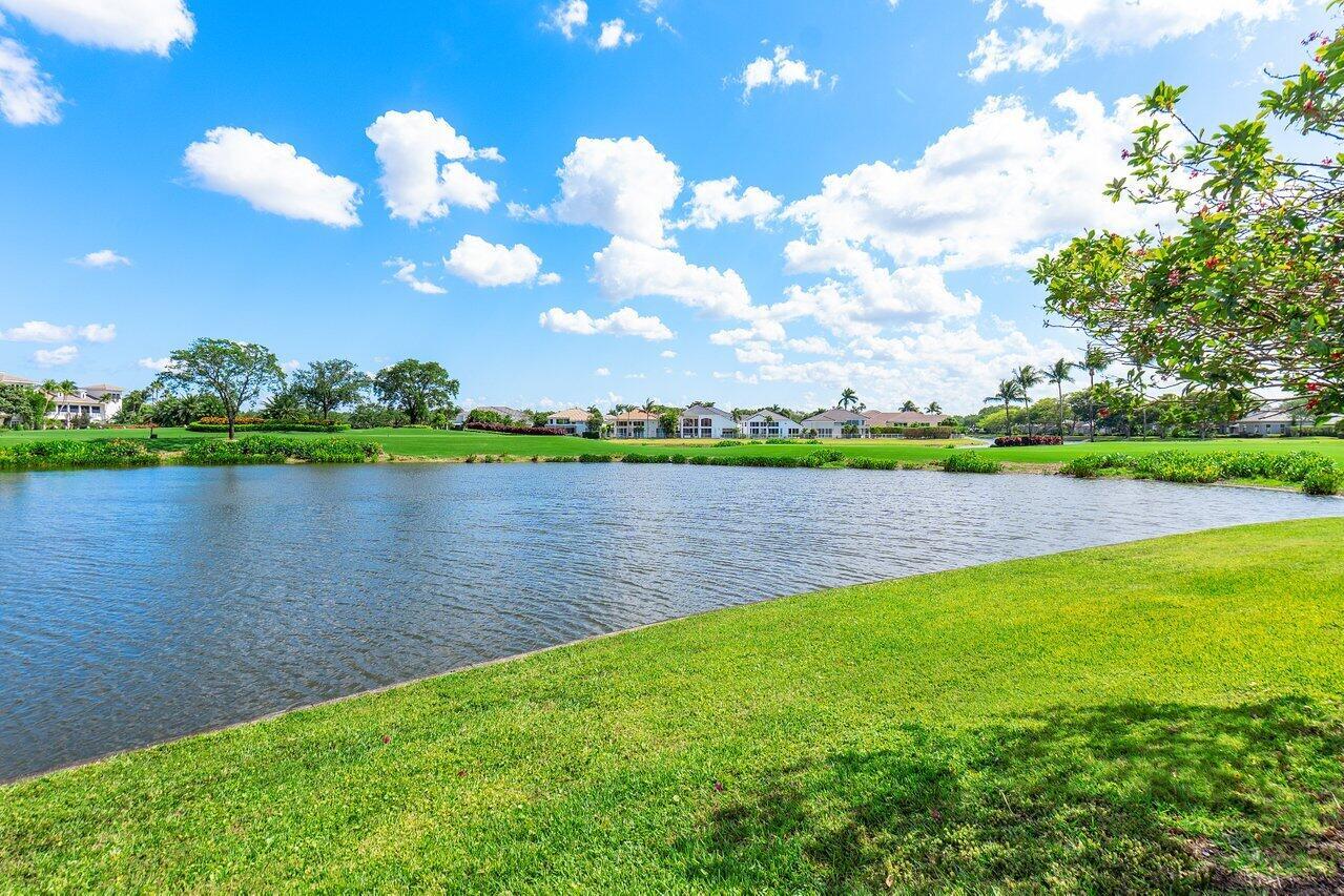 4120 NW Briarcliff Circle