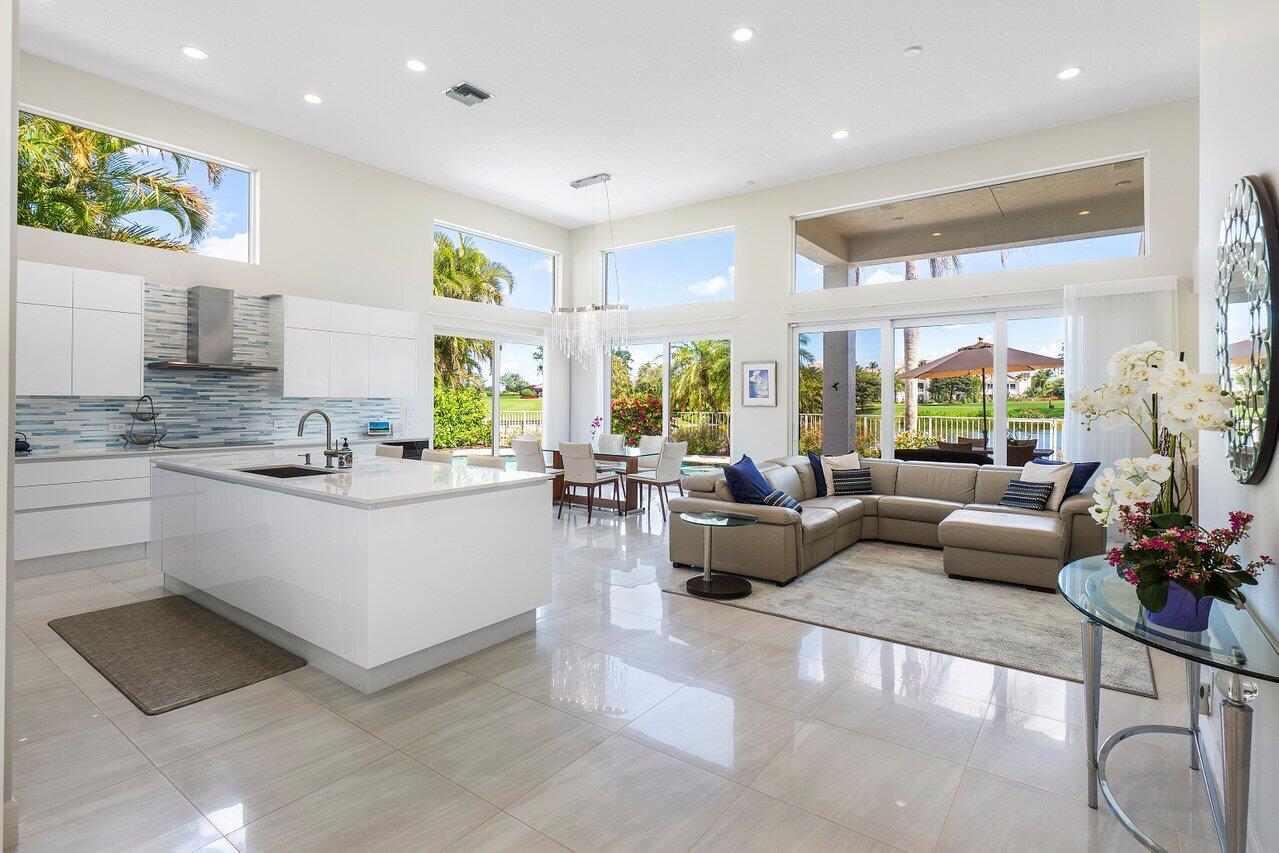 4120 NW Briarcliff Circle