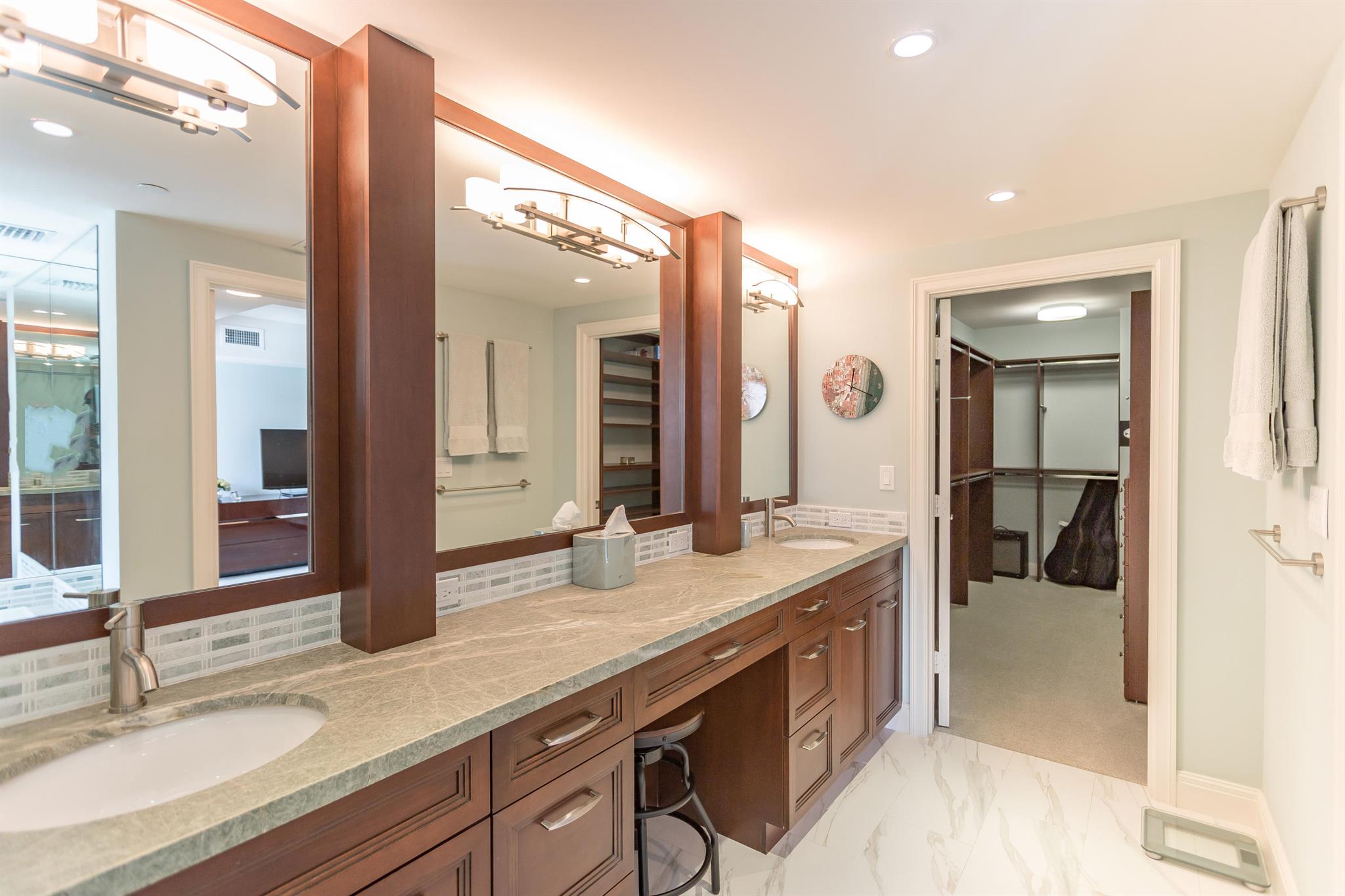 120 SE 5th Avenue 427