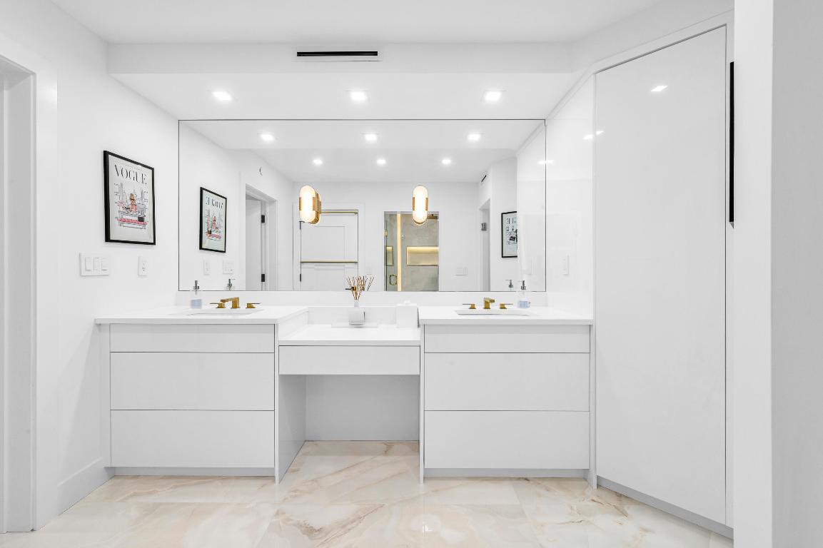 120 SE 5th Avenue 324