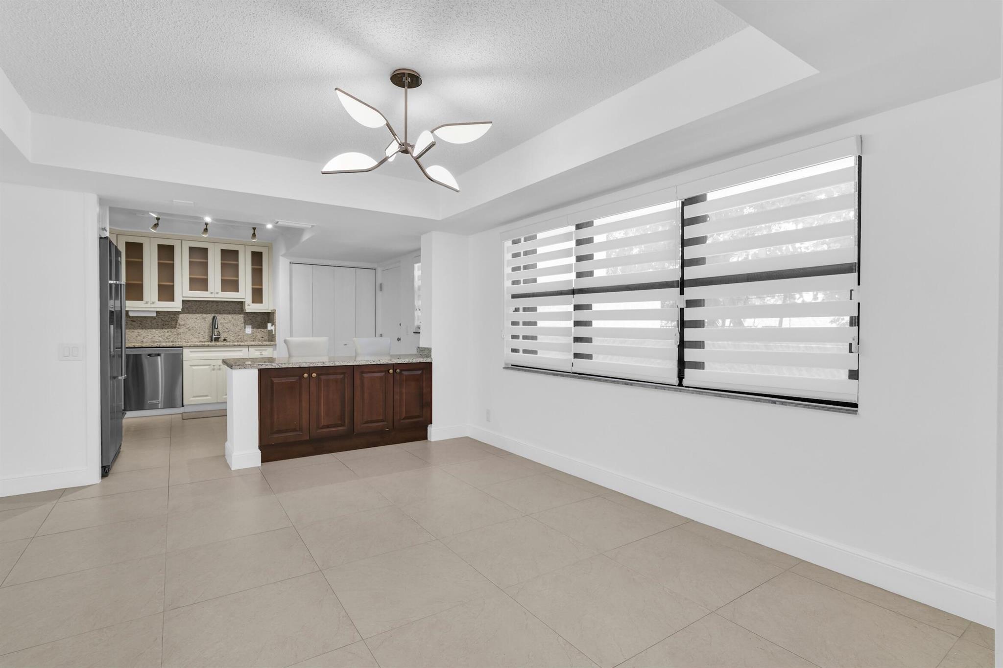 277 N Ocean Boulevard 1010