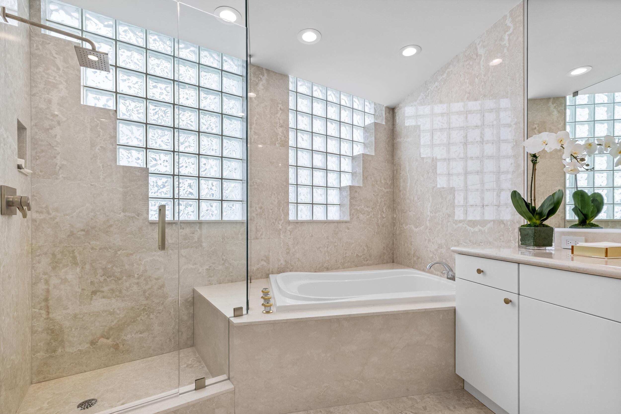 2494 S Ocean Boulevard C-5