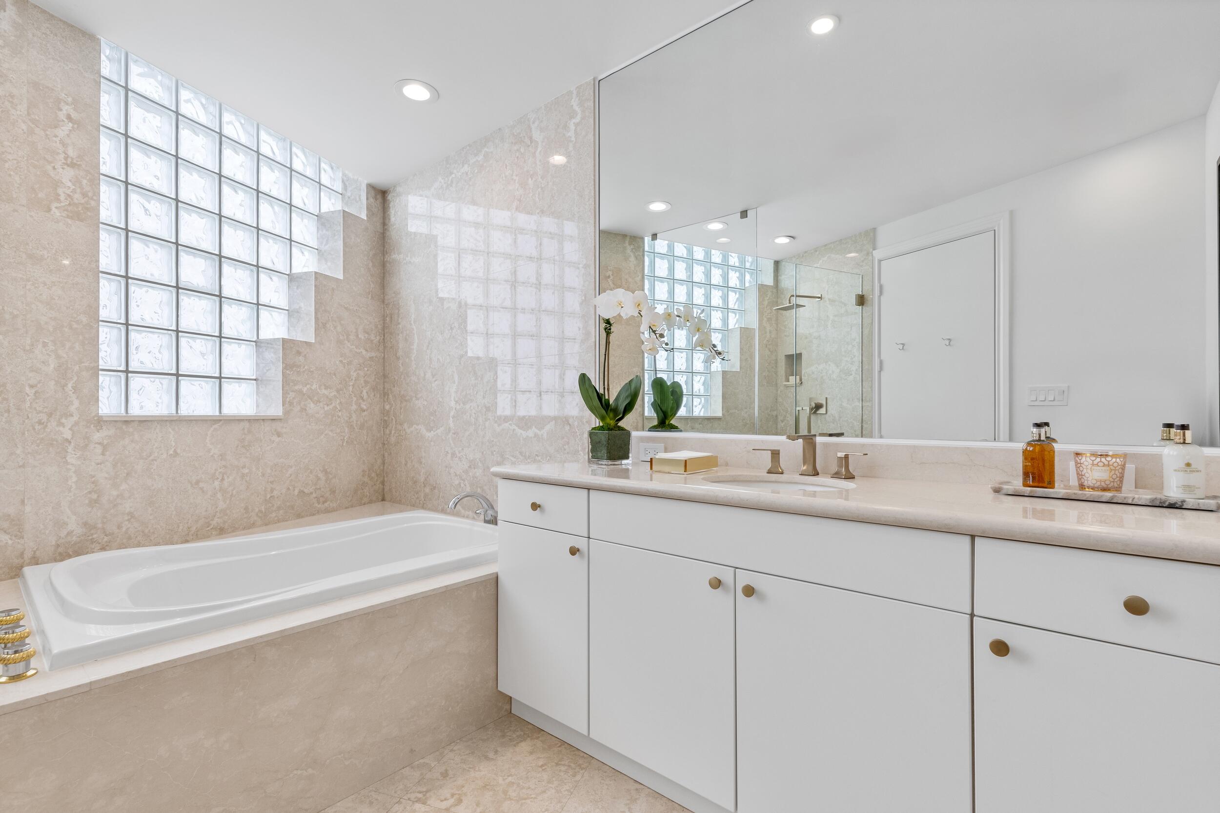 2494 S Ocean Boulevard C-5