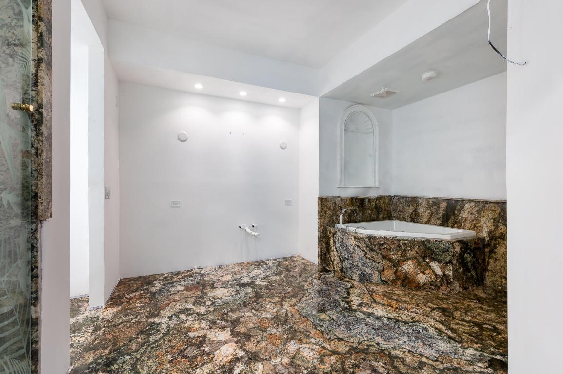 550 SE 5th Avenue 606s