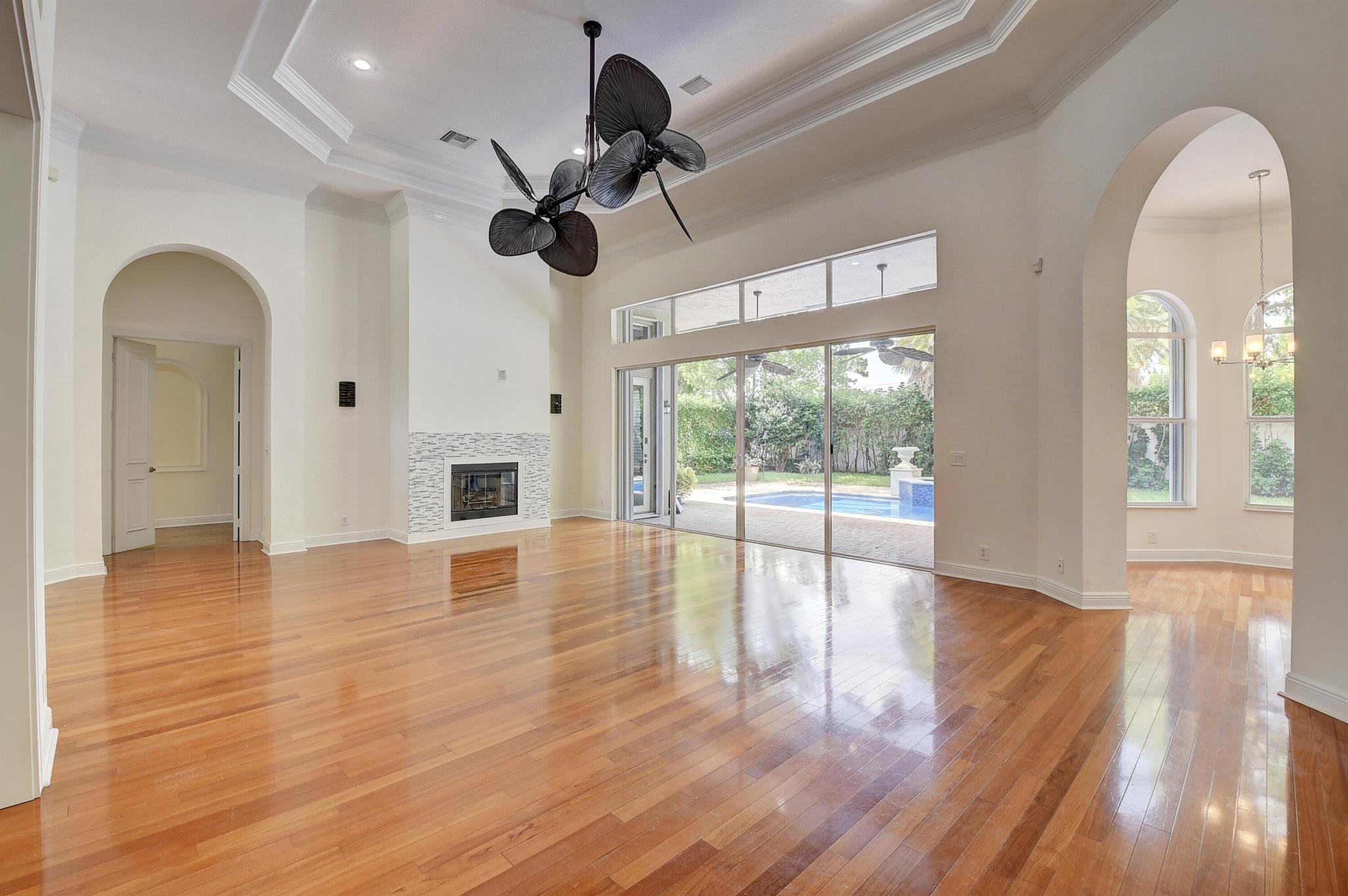 6711 Royal Orchid Circle