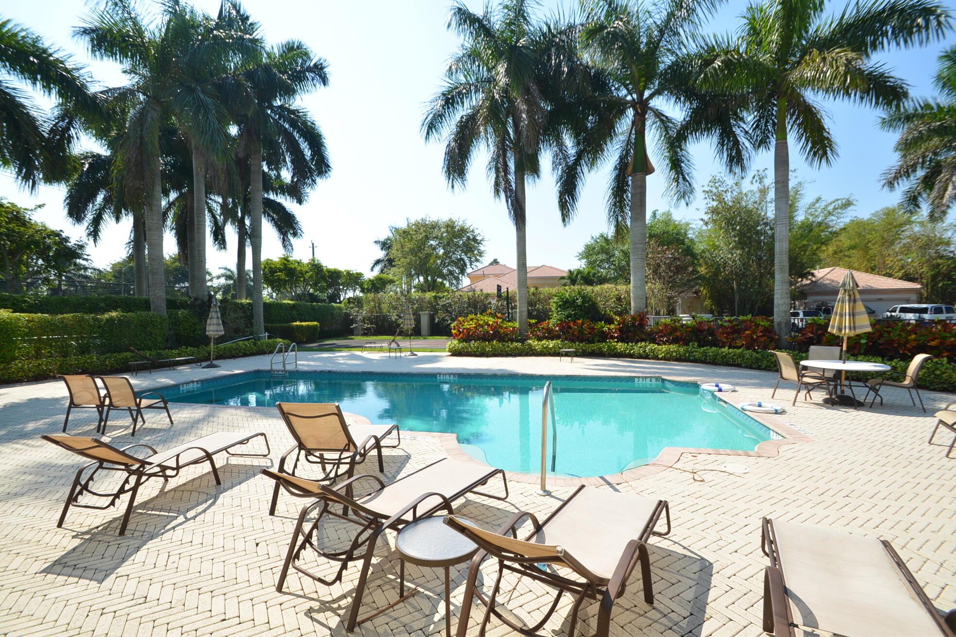 6711 Royal Orchid Circle