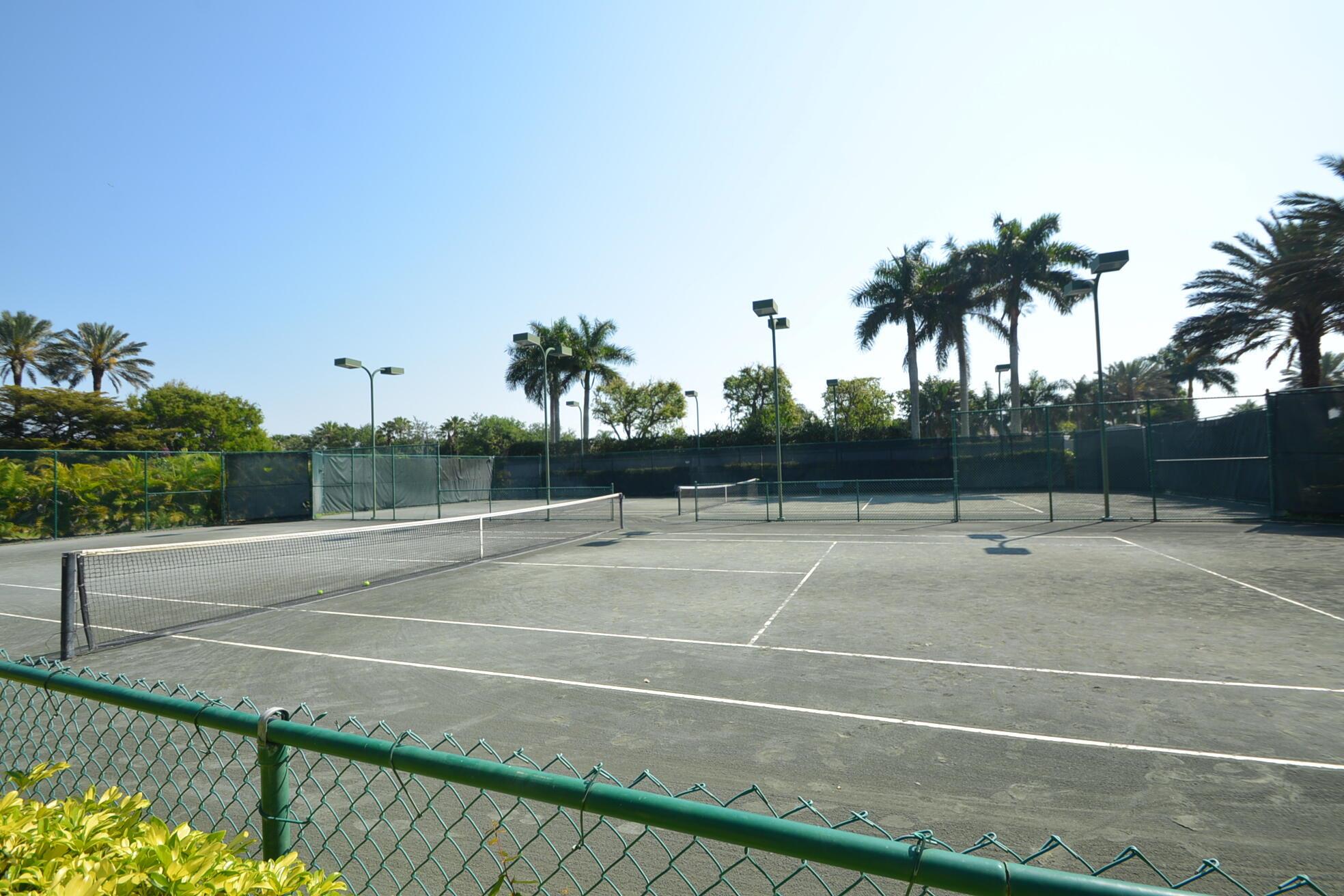 6711 Royal Orchid Circle