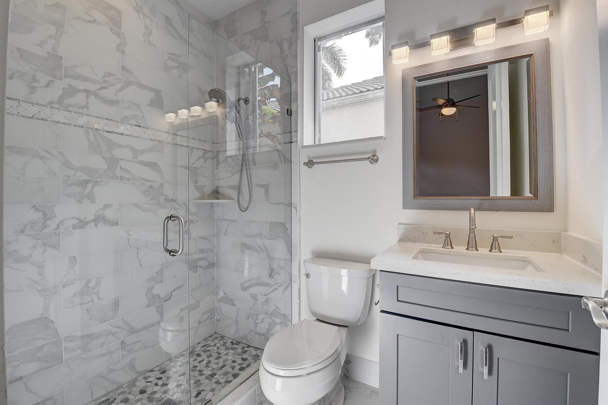 6711 Royal Orchid Circle