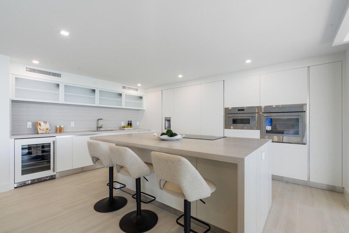 250 S Ocean Boulevard 11f