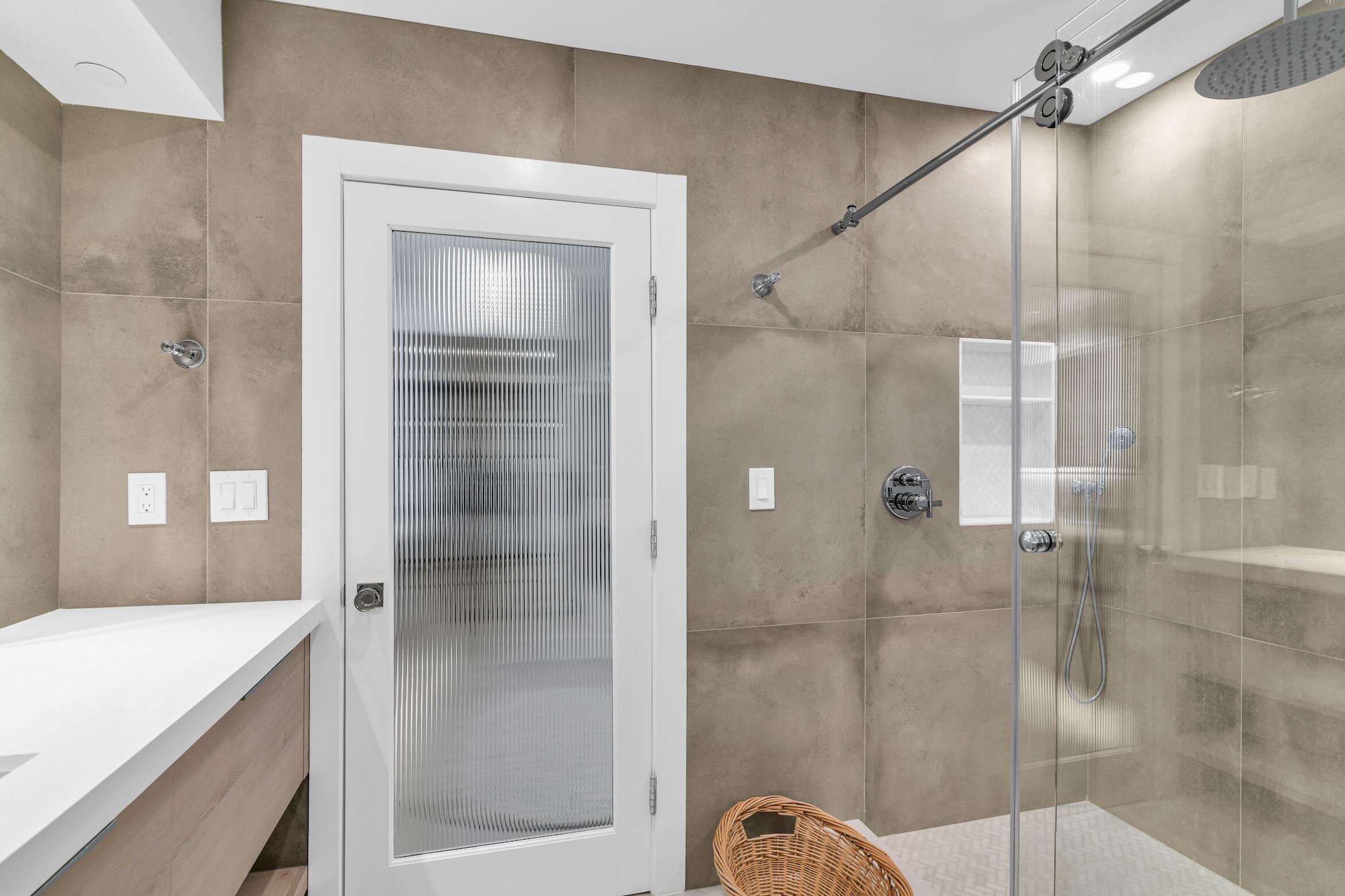 100 SE 5th Avenue 106