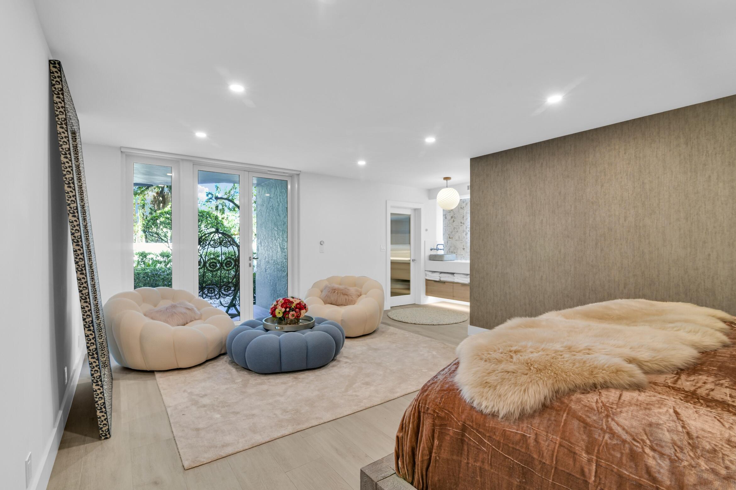 100 SE 5th Avenue 106