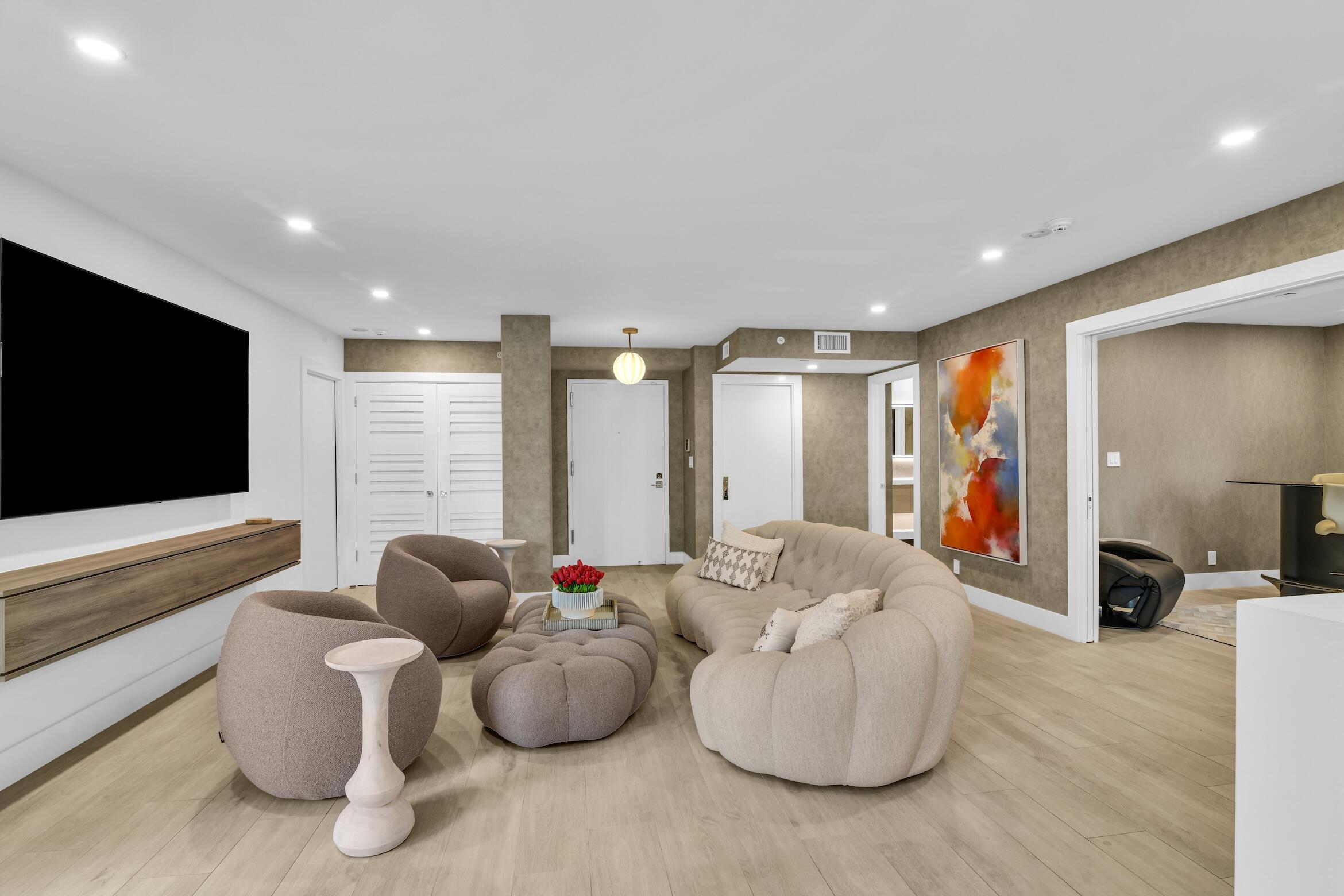 100 SE 5th Avenue 106