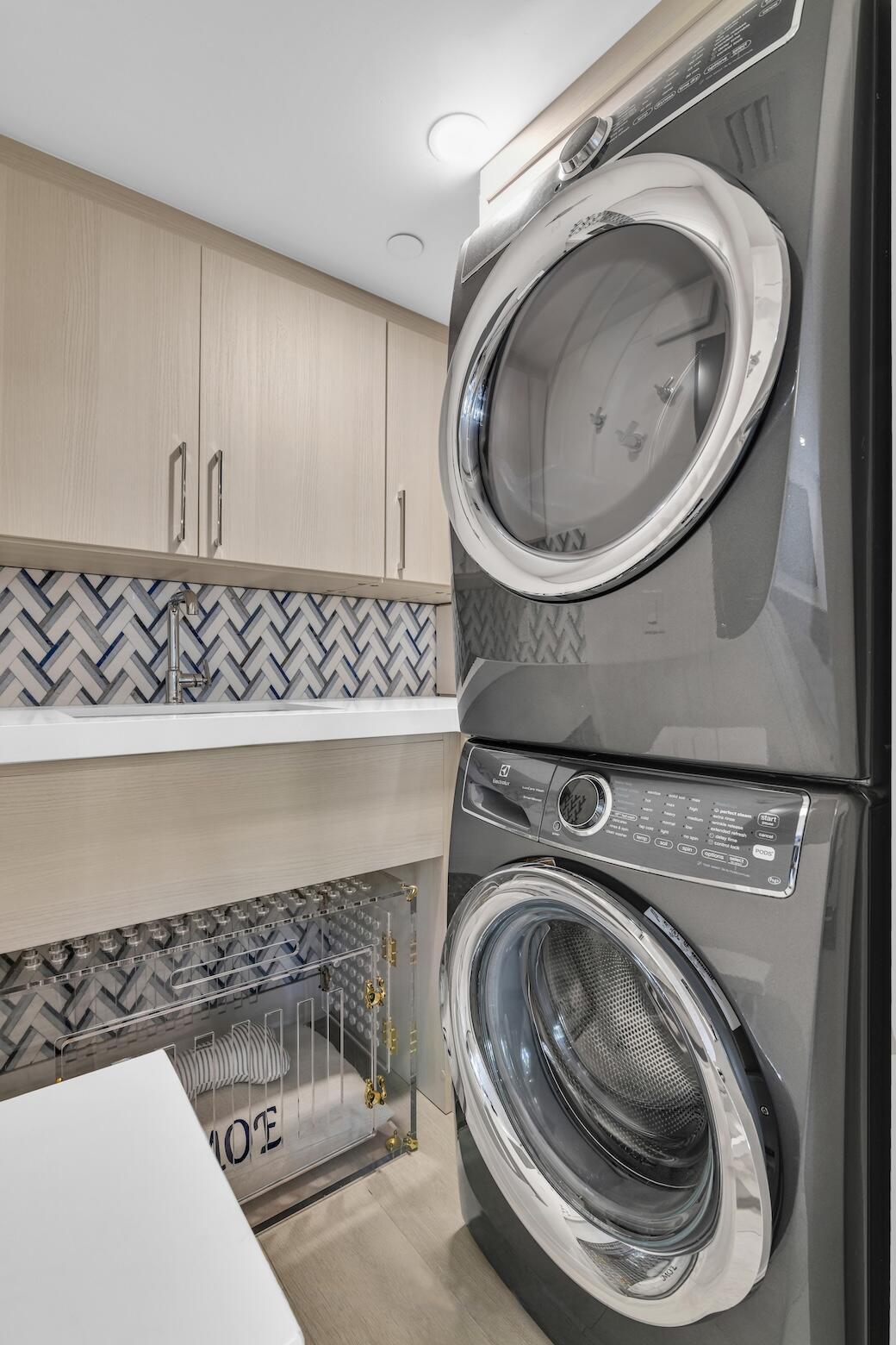 100 SE 5th Avenue 106