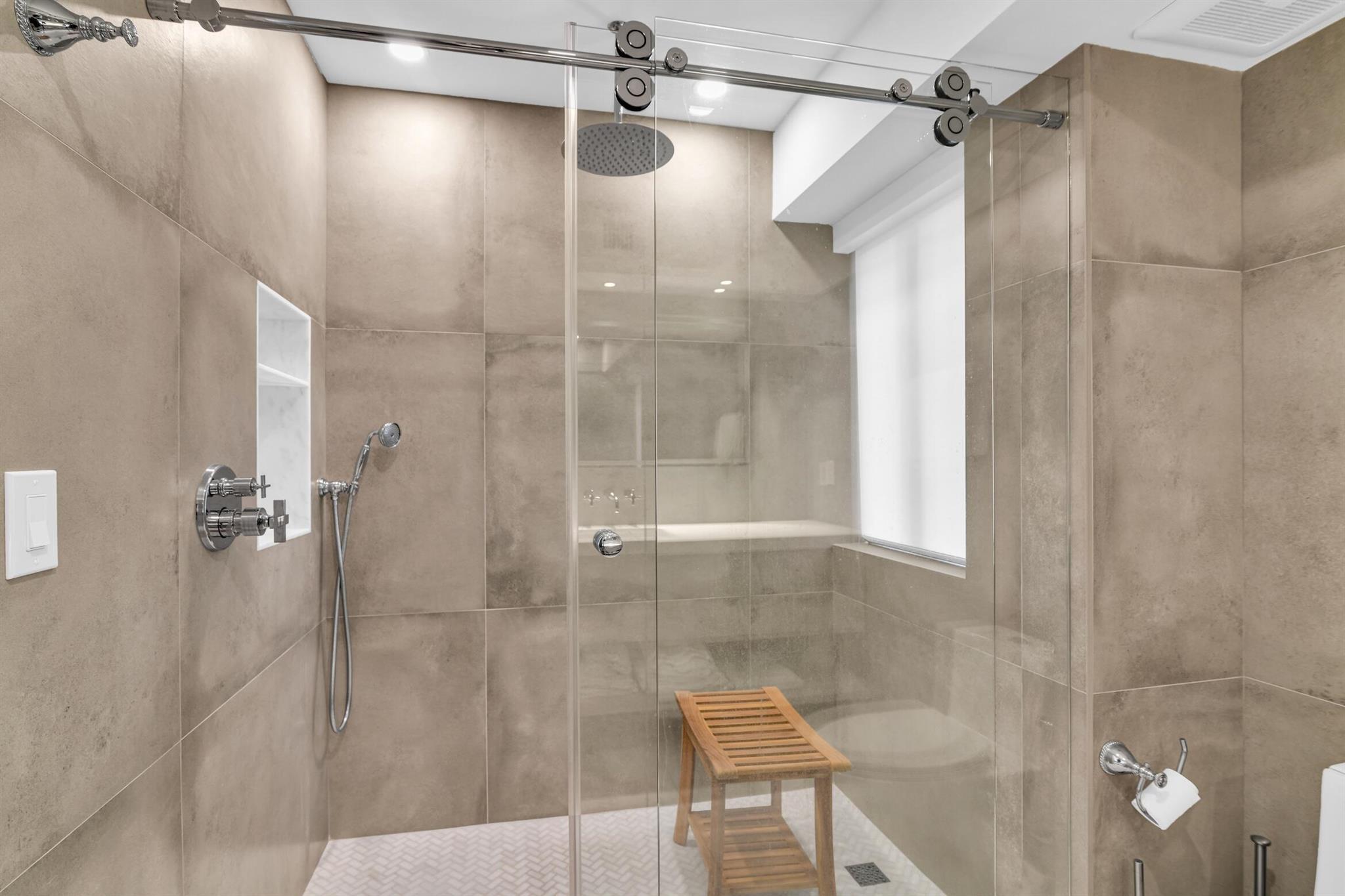 100 SE 5th Avenue 106