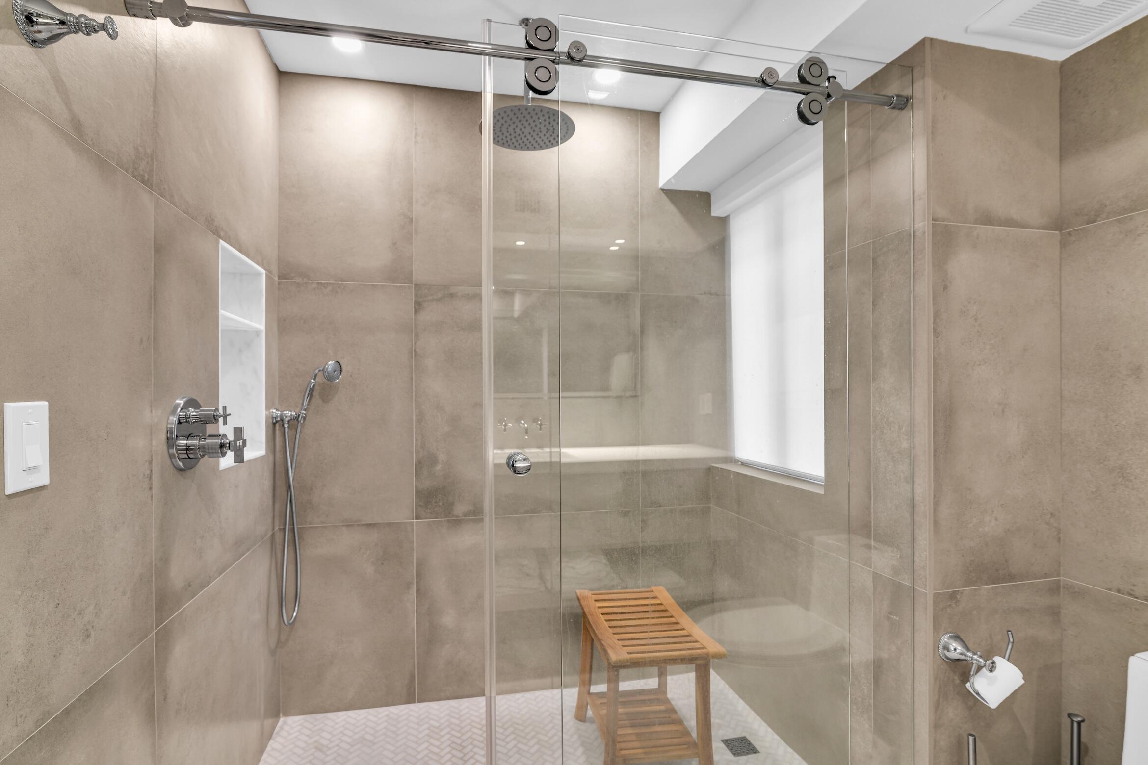 100 SE 5th Avenue 106