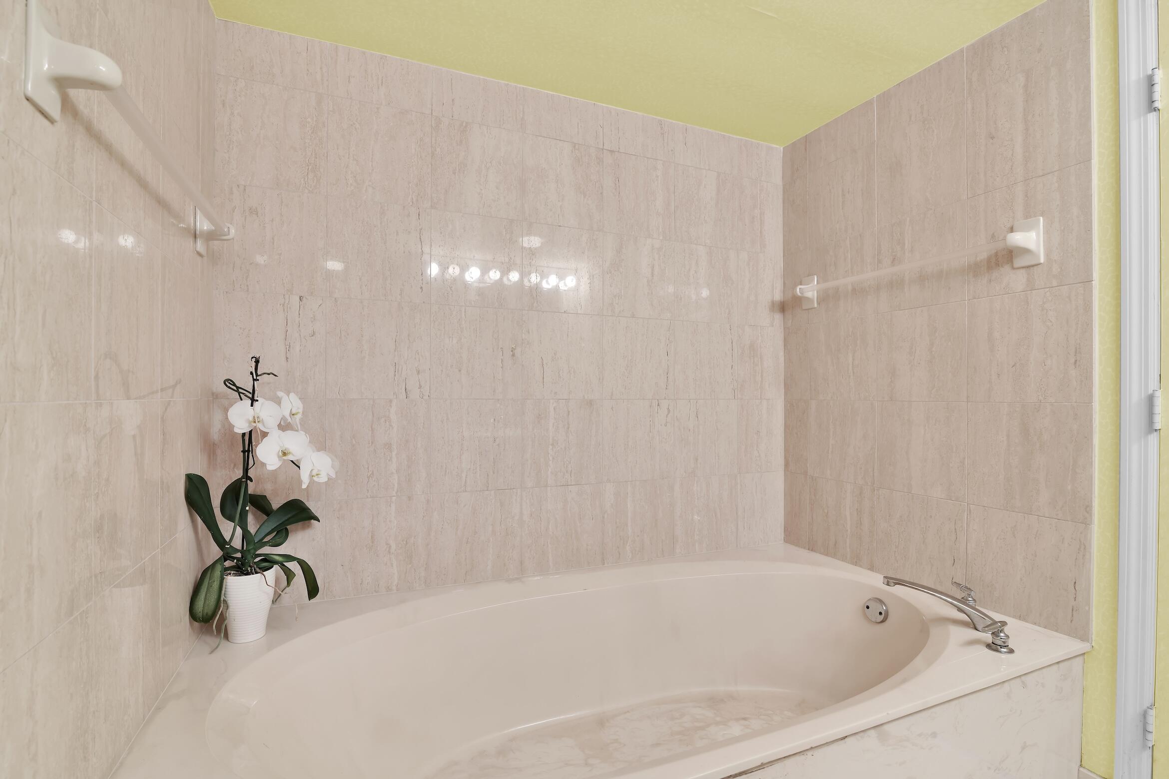 120 SE 5th Avenue 331