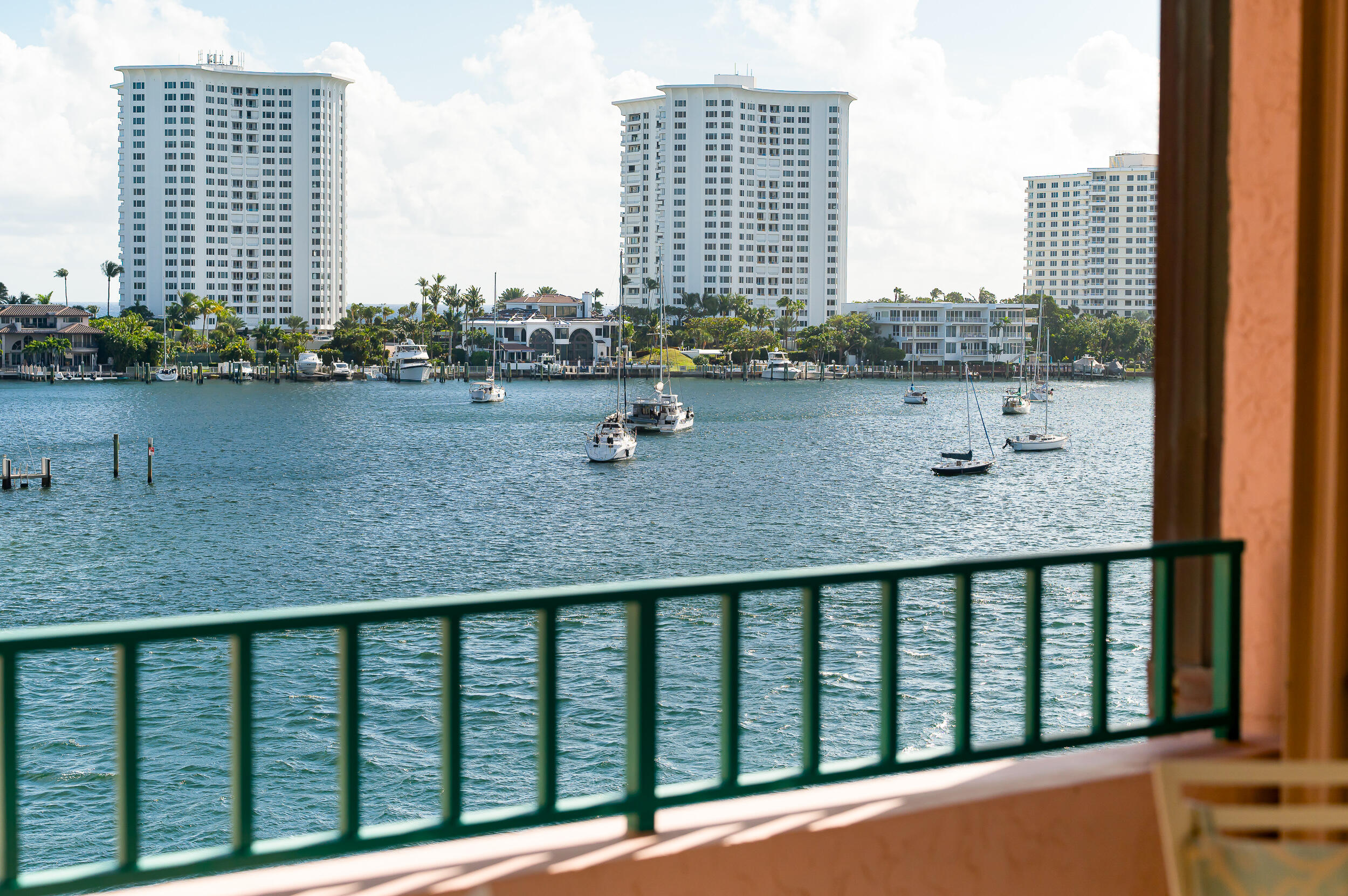 140 SE 5th Avenue Ph50